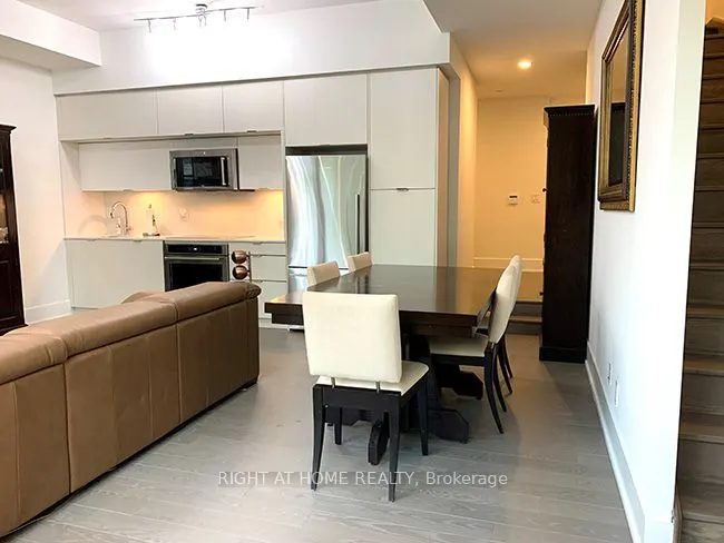 80 Vanauley Street, #110