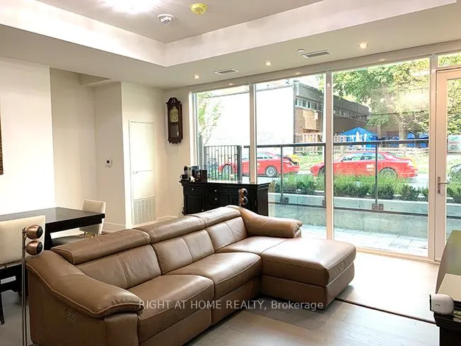 80 Vanauley Street, #110