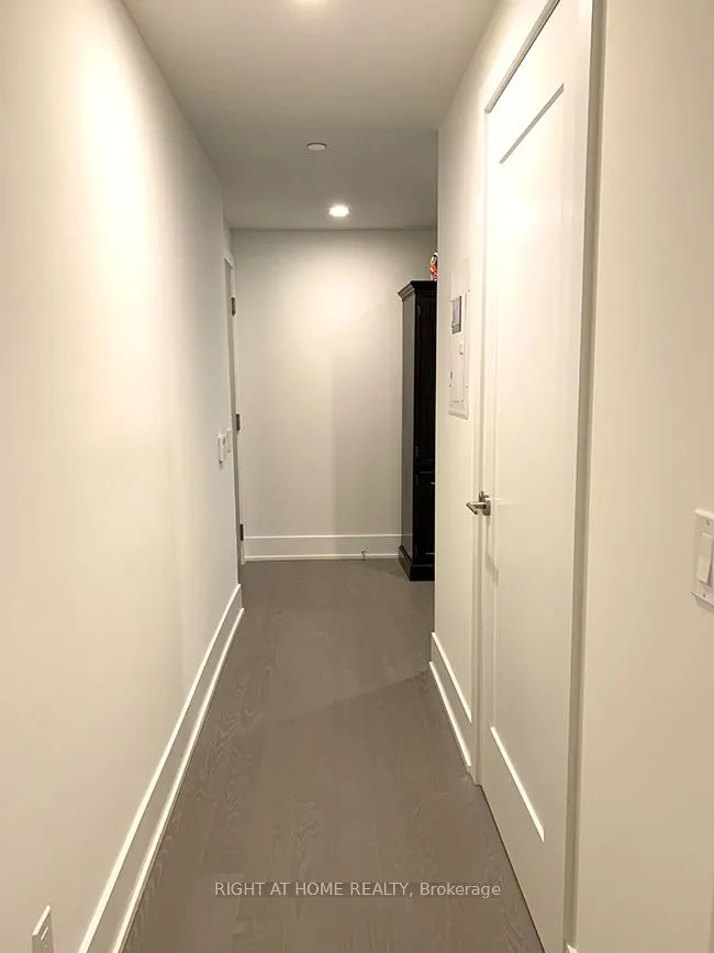 80 Vanauley Street, #110