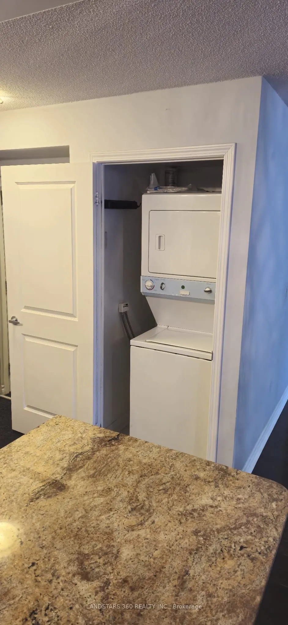 27 Rean Drive, #217