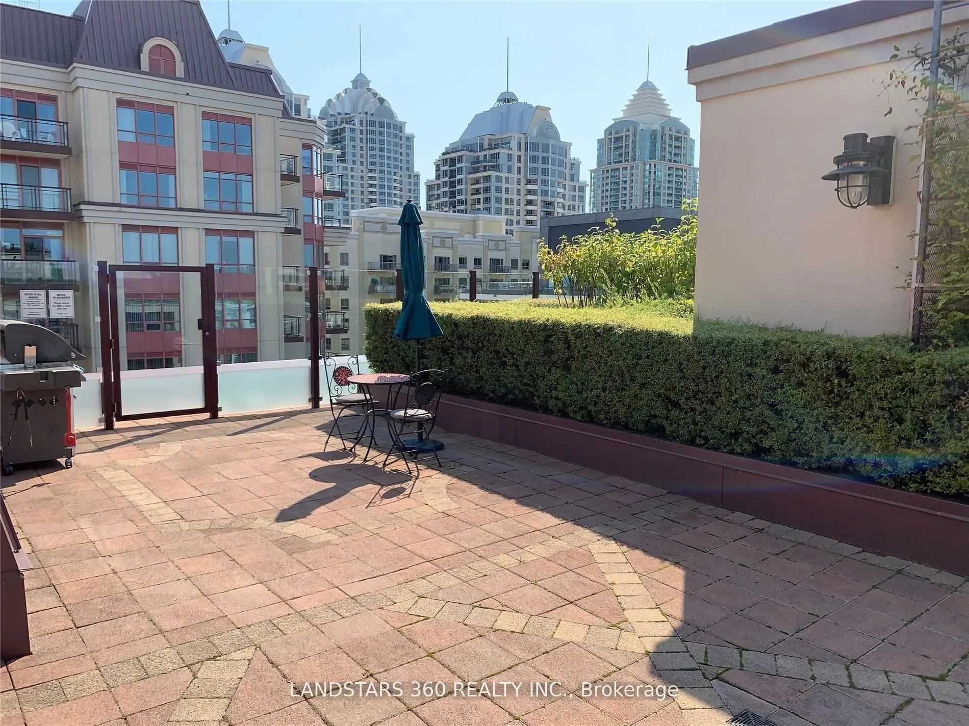 27 Rean Drive, #217