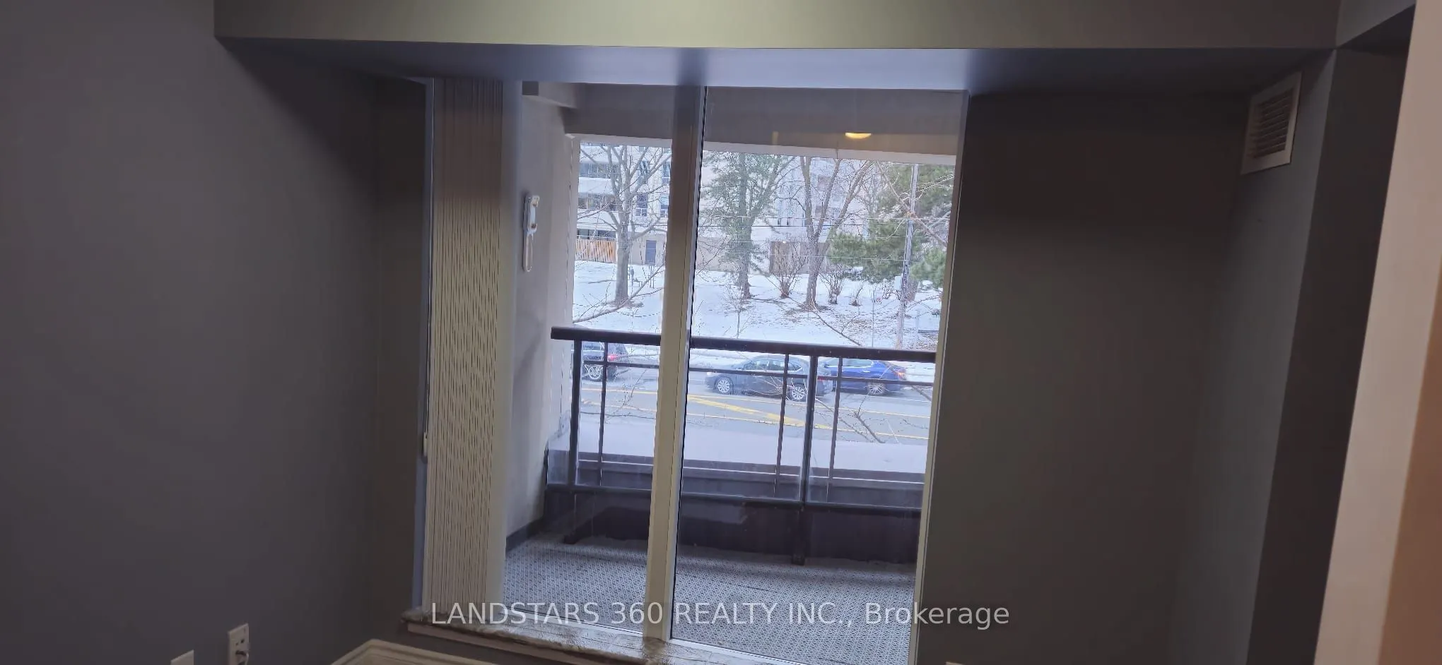 27 Rean Drive, #217