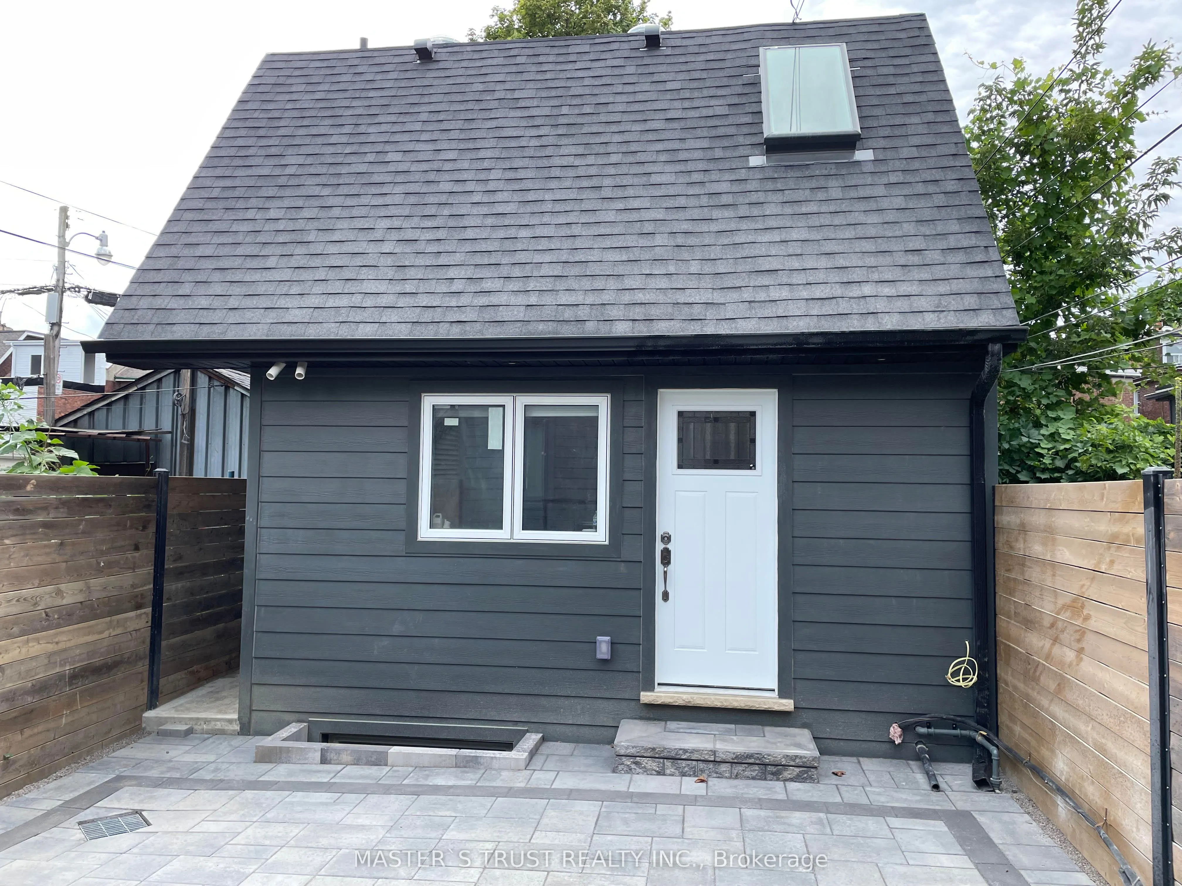 246 Lippincott Street, #Unit4