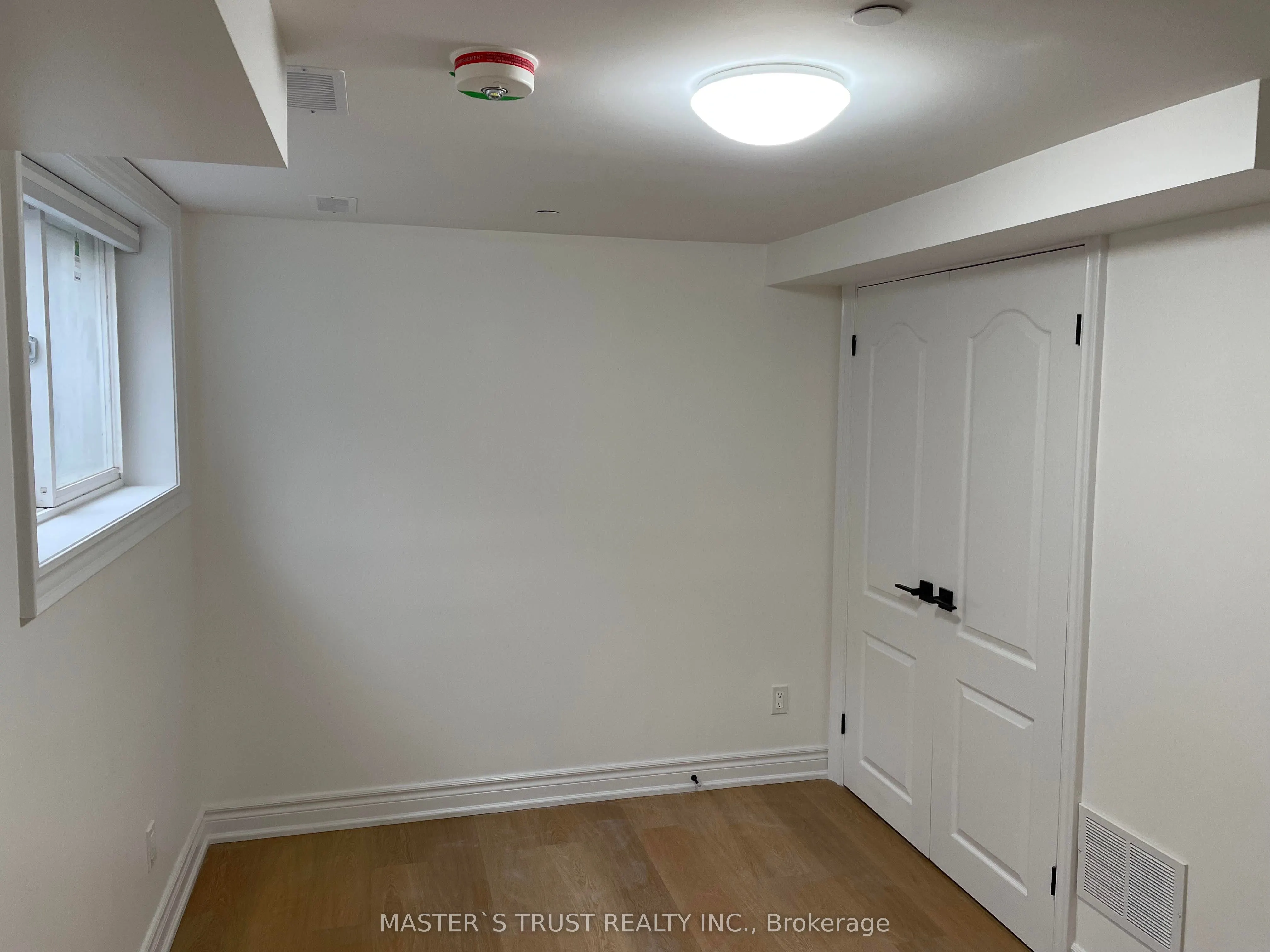246 Lippincott Street, #Unit4