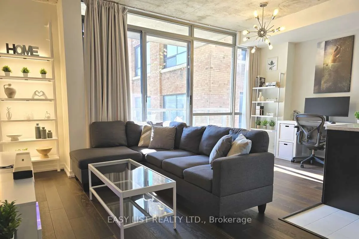 36 Charlotte Street #501