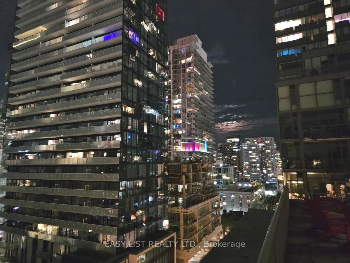 36 Charlotte Street #501