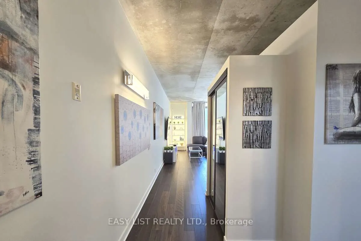 36 Charlotte Street #501