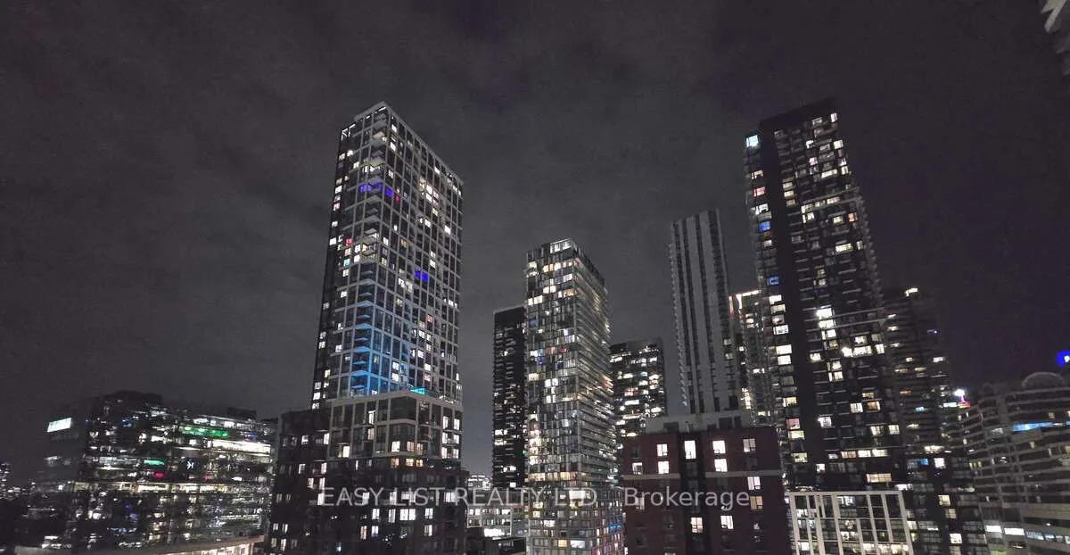 36 Charlotte Street #501