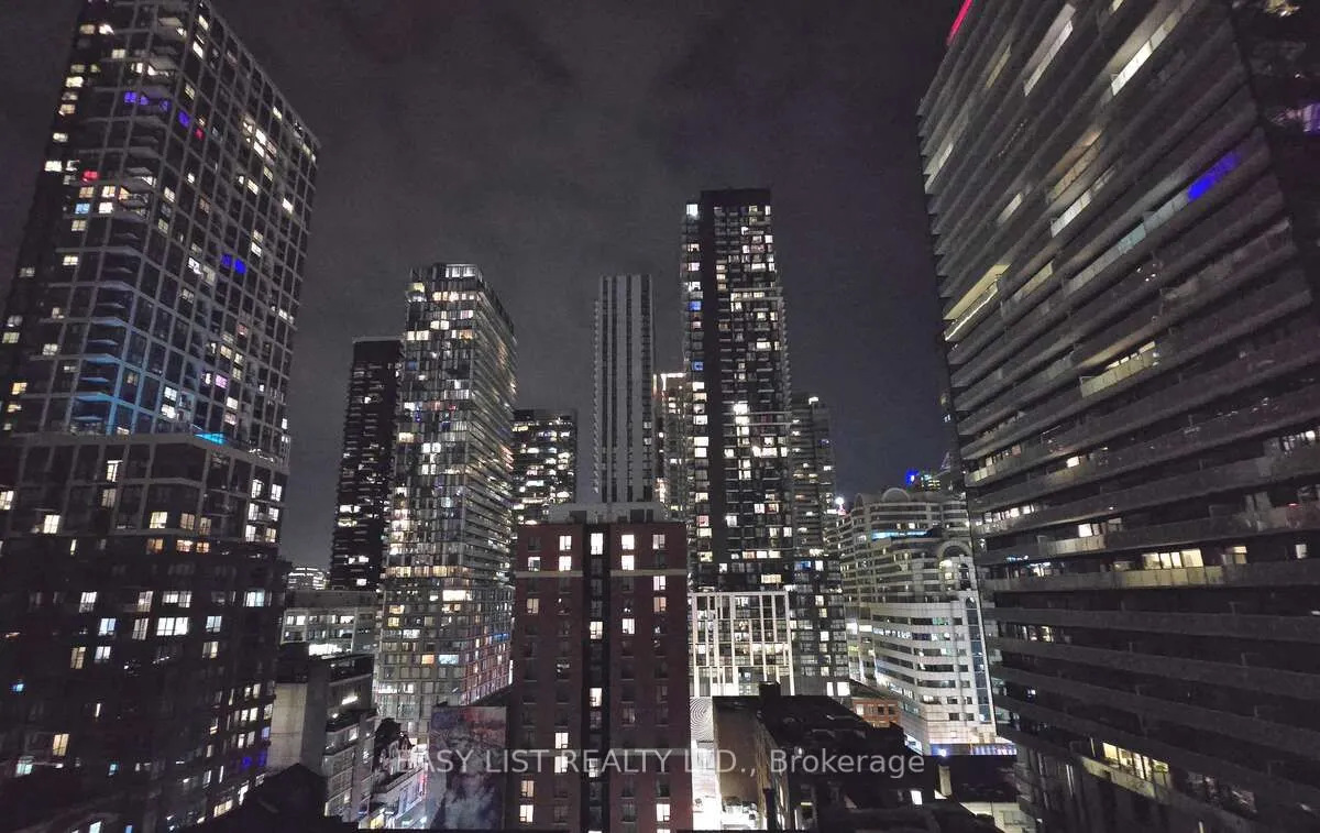36 Charlotte Street #501