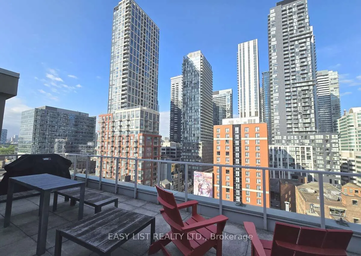 36 Charlotte Street #501