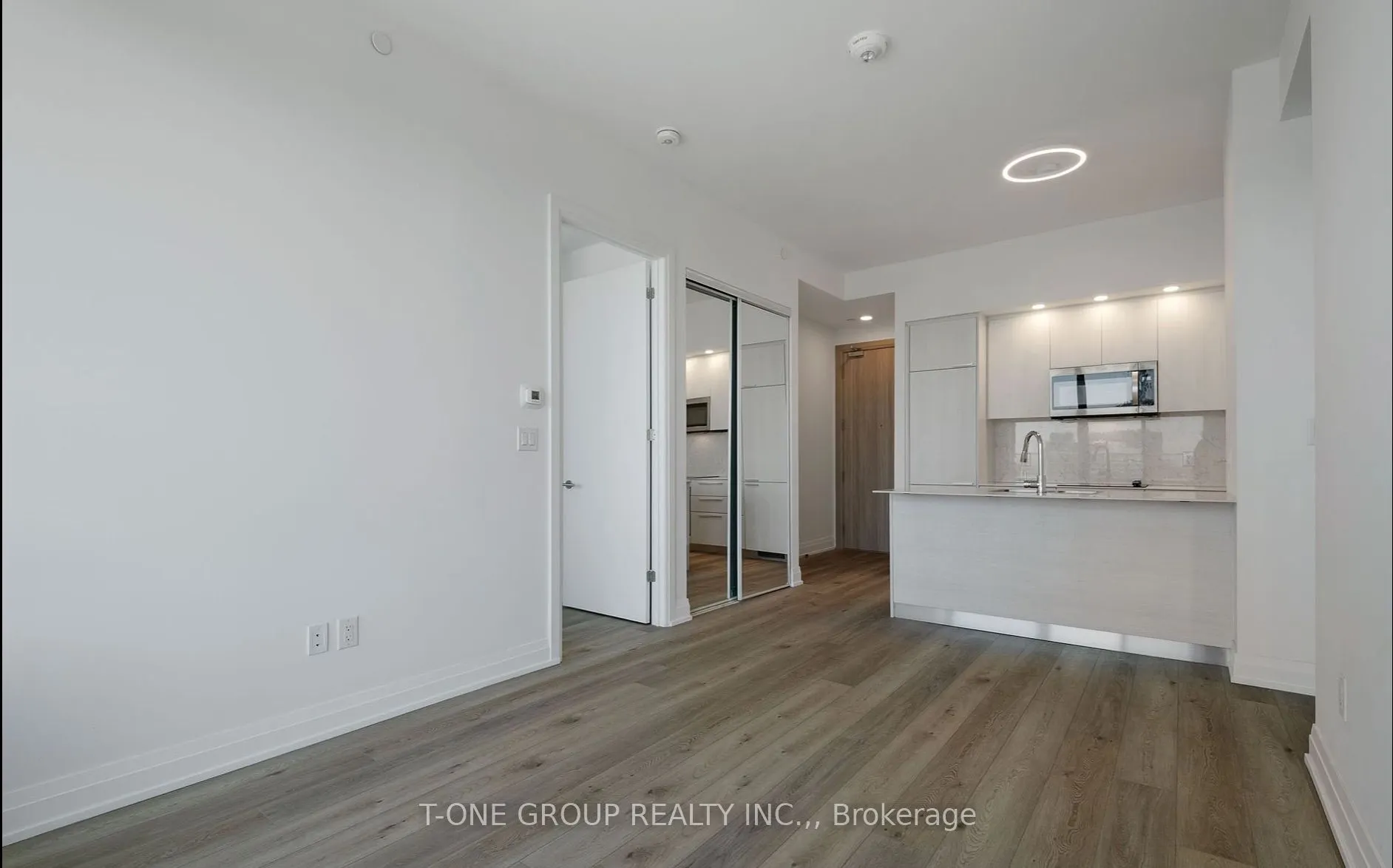 75 Canterbury Place, #Ph107
