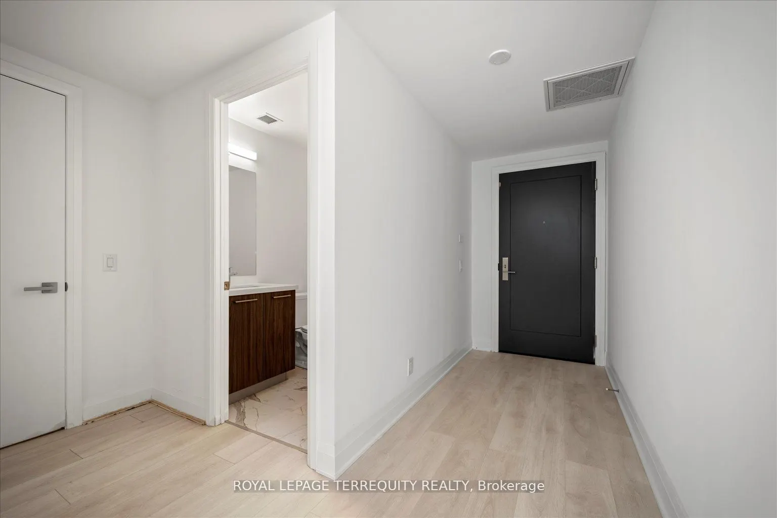 33 Frederick Todd Way, #1406
