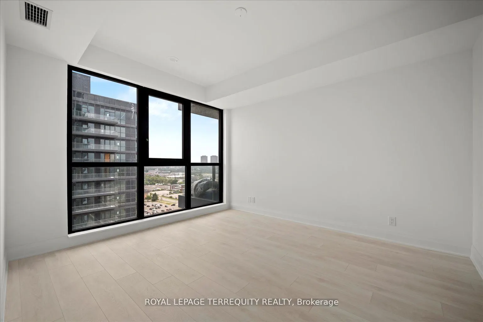 33 Frederick Todd Way, #1406