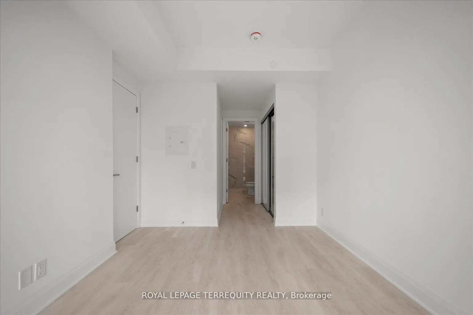 33 Frederick Todd Way, #1406