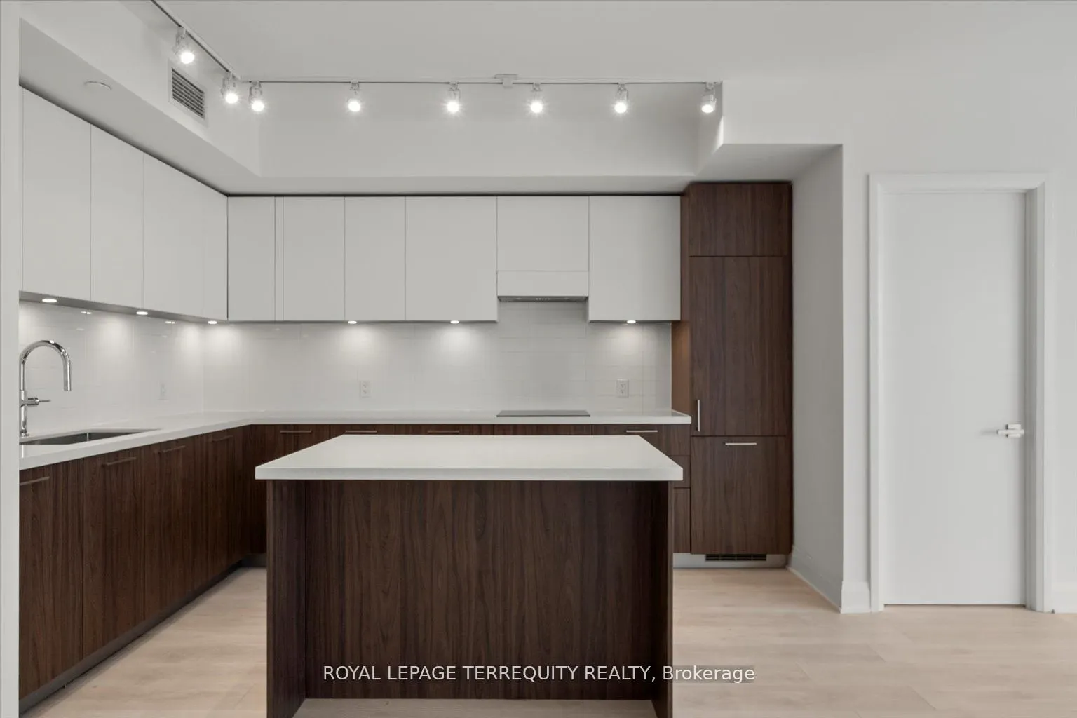 33 Frederick Todd Way, #1406