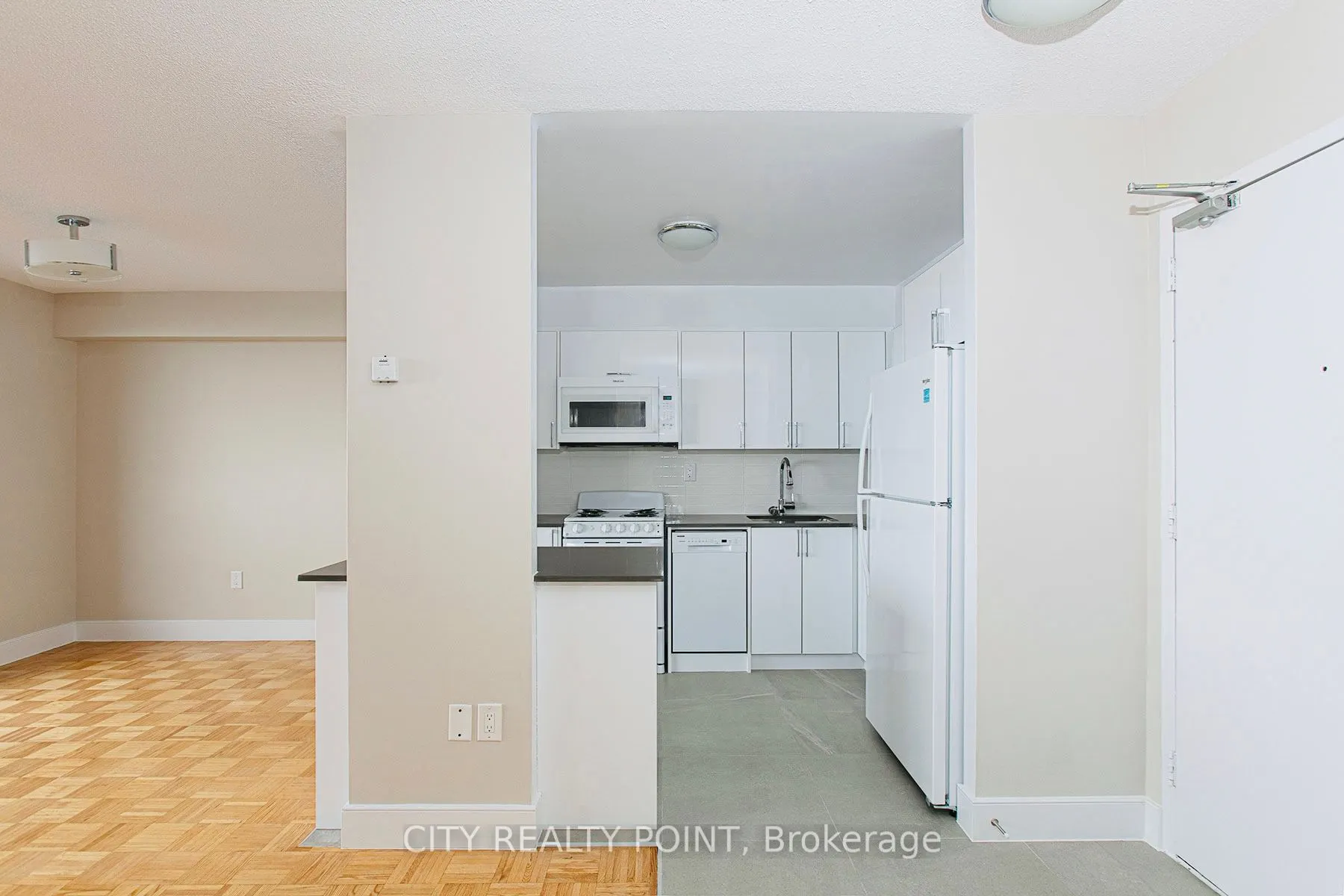 666 Spadina Avenue, #PH9