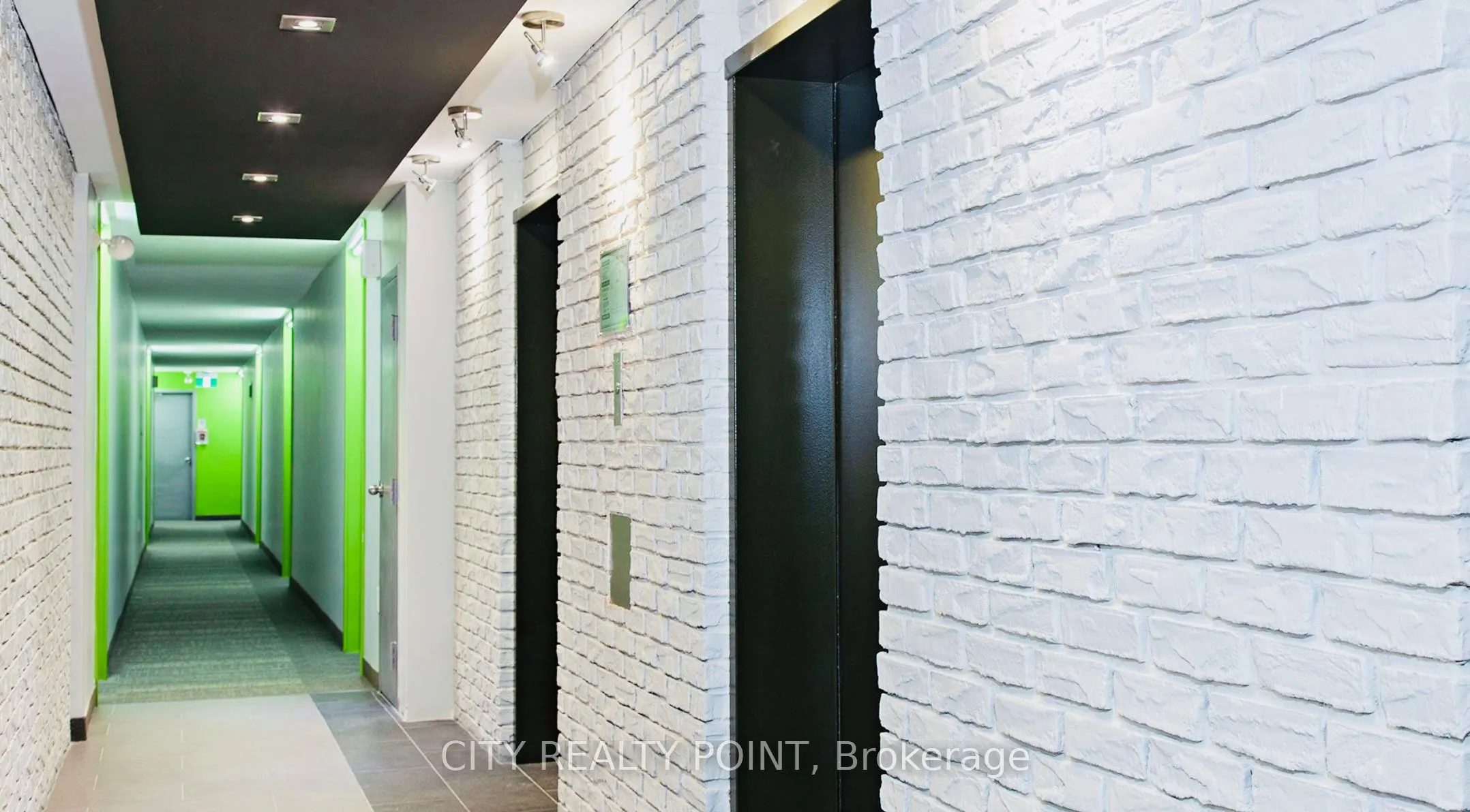 666 Spadina Avenue, #PH9