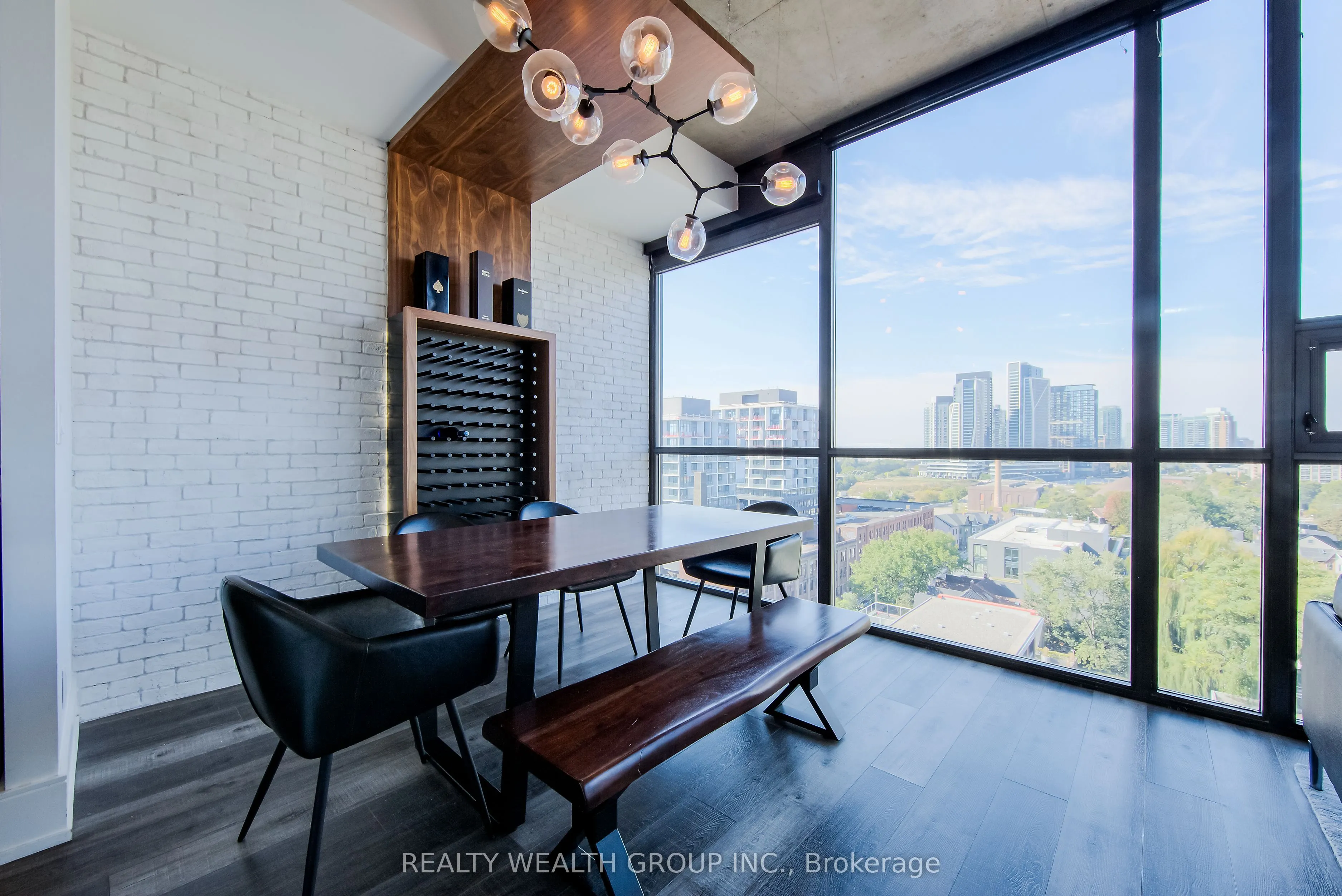 60 Bathurst Street, #1014