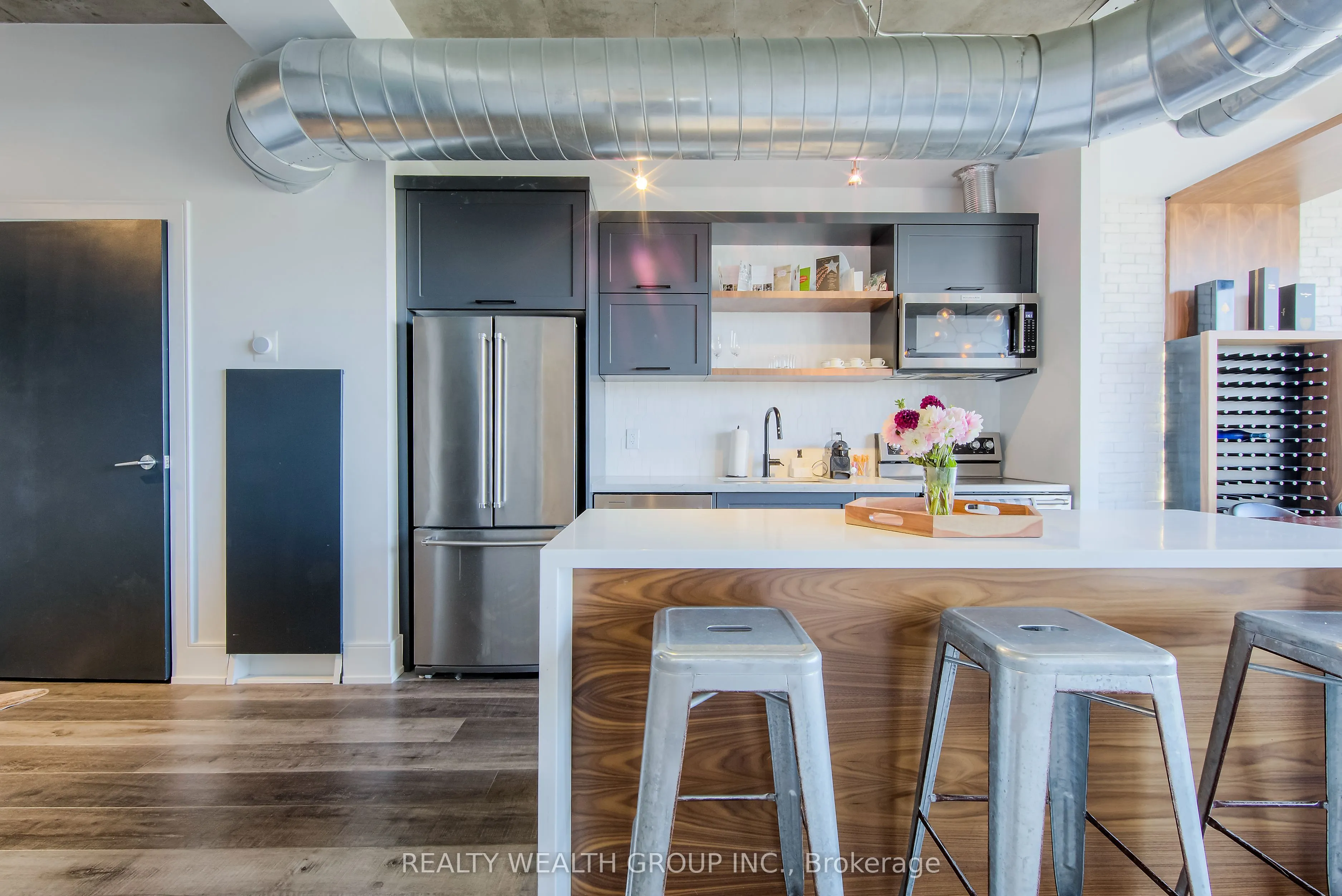60 Bathurst Street, #1014