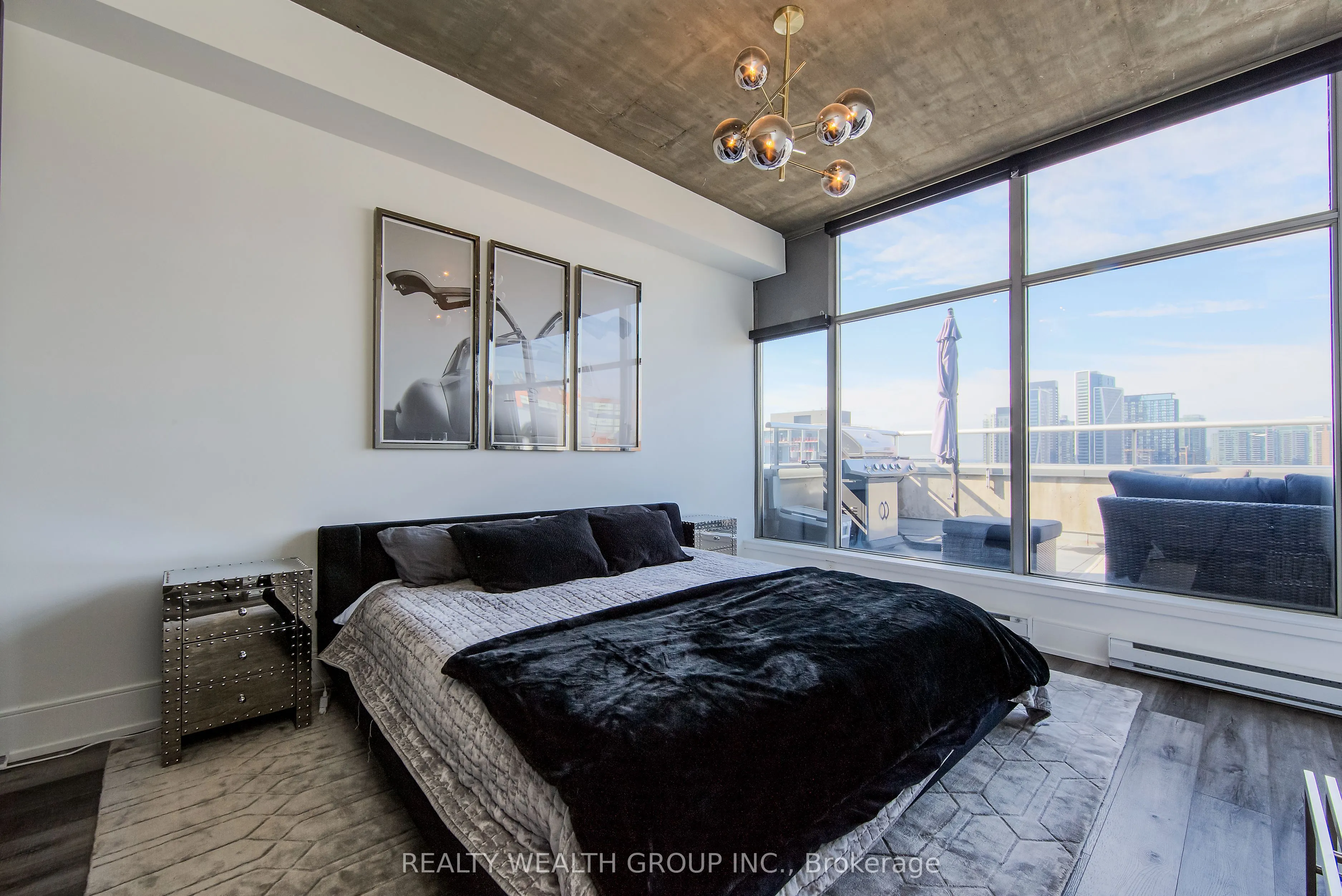 60 Bathurst Street, #1014