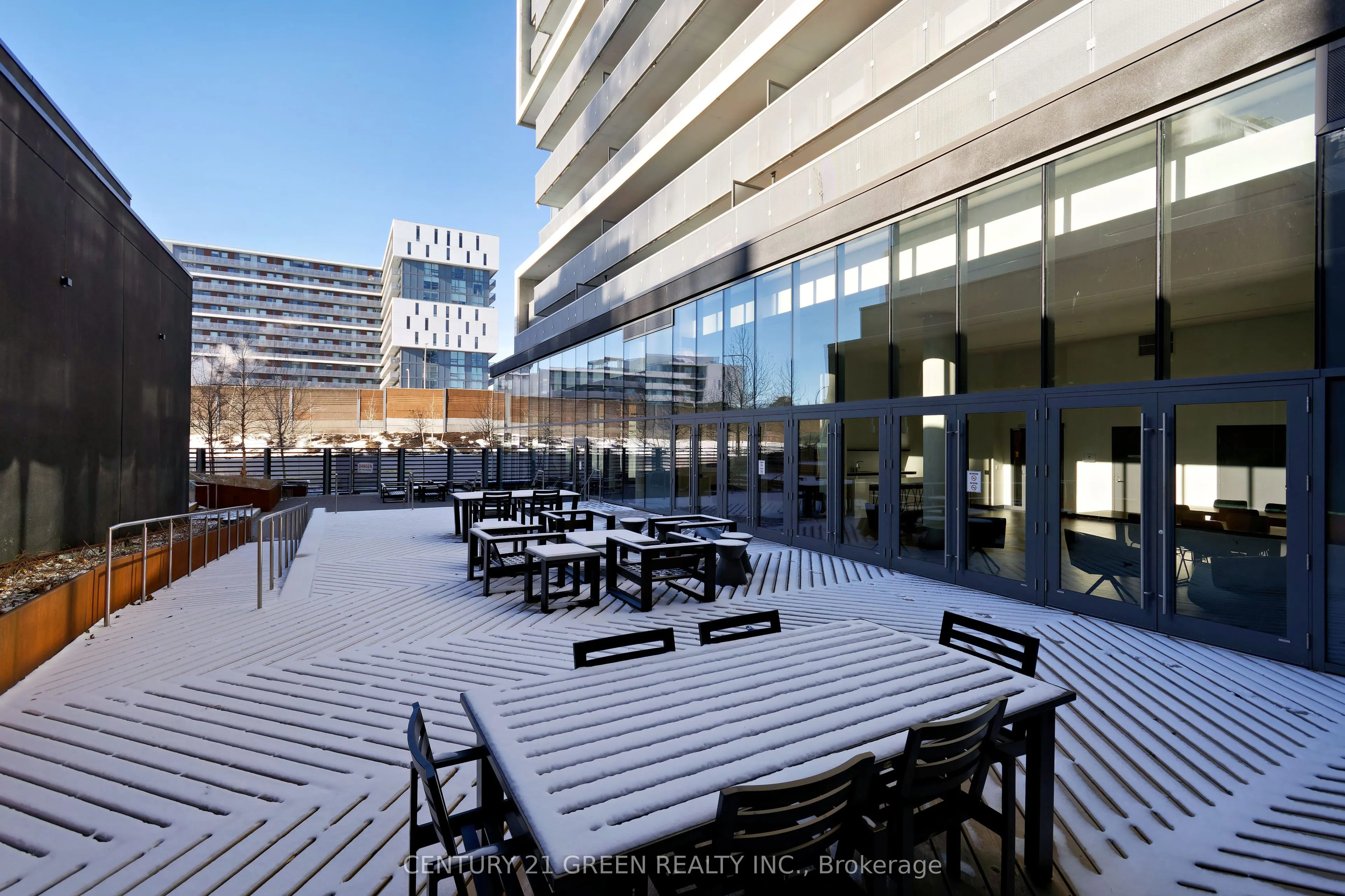 120 Varna Drive, #403