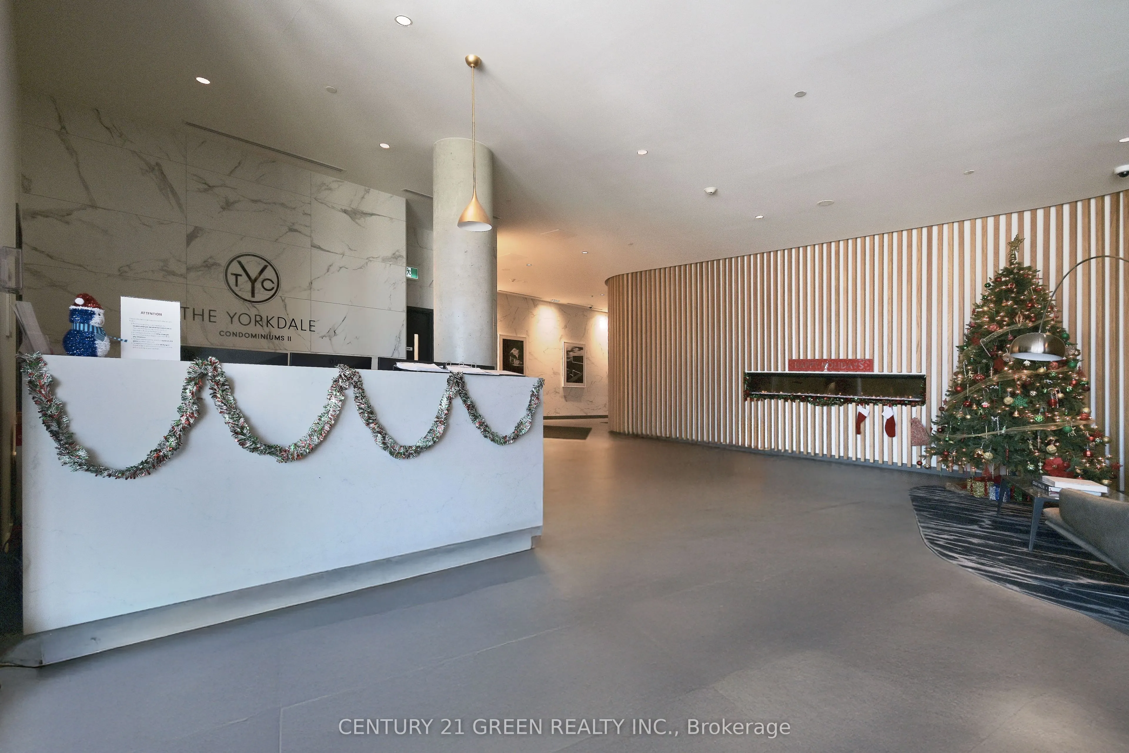 120 Varna Drive, #403
