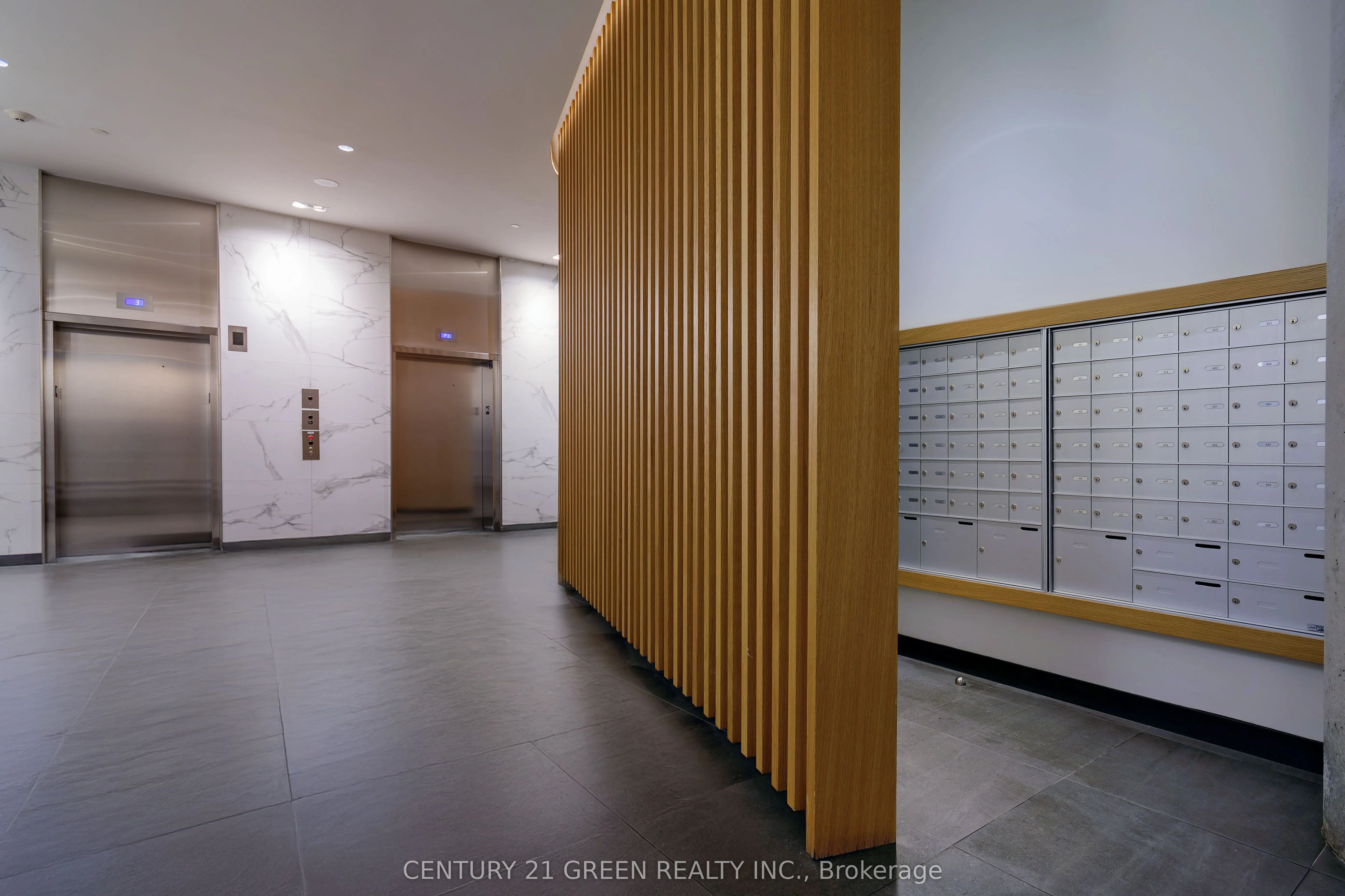 120 Varna Drive, #403