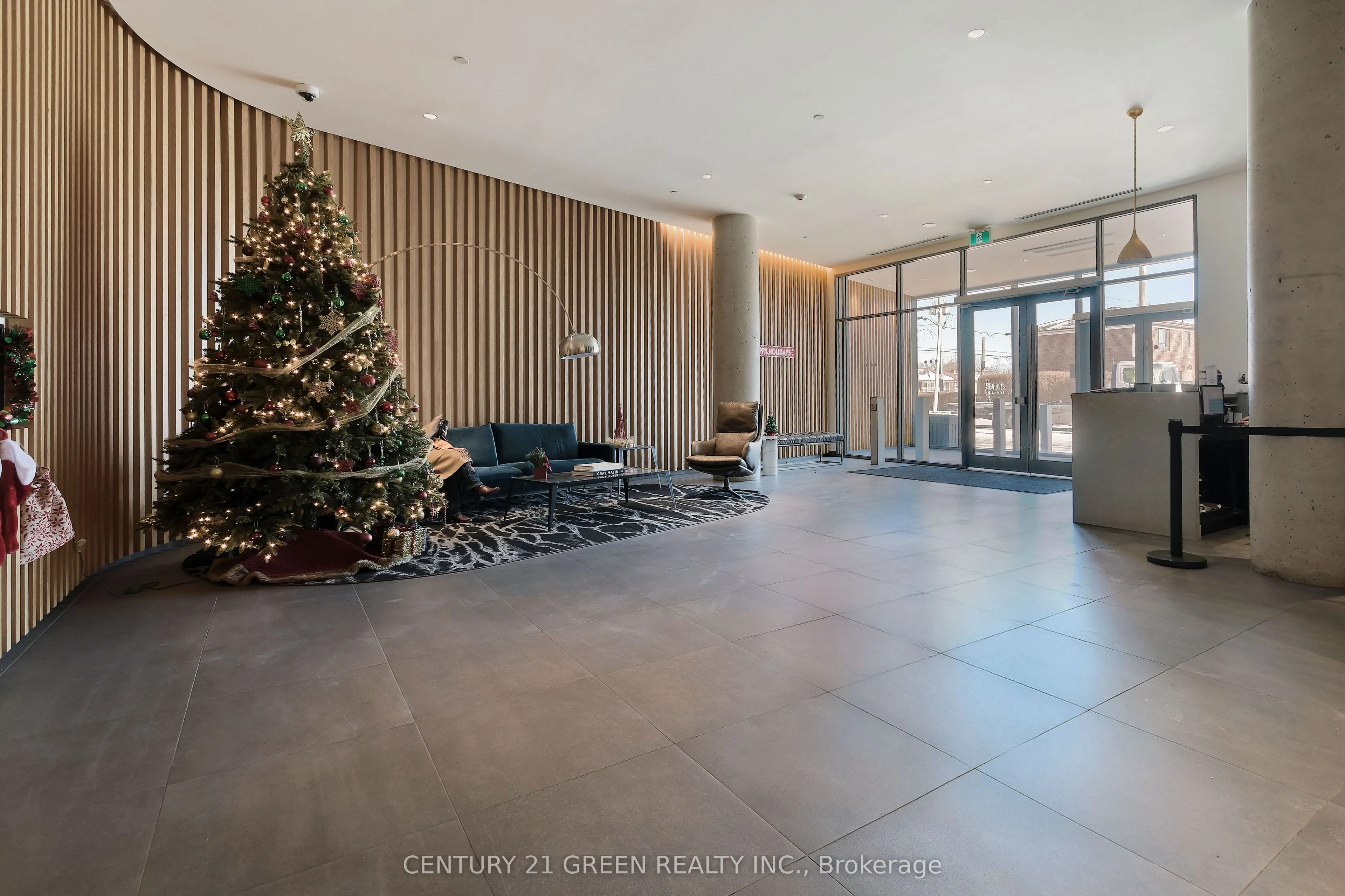 120 Varna Drive, #403
