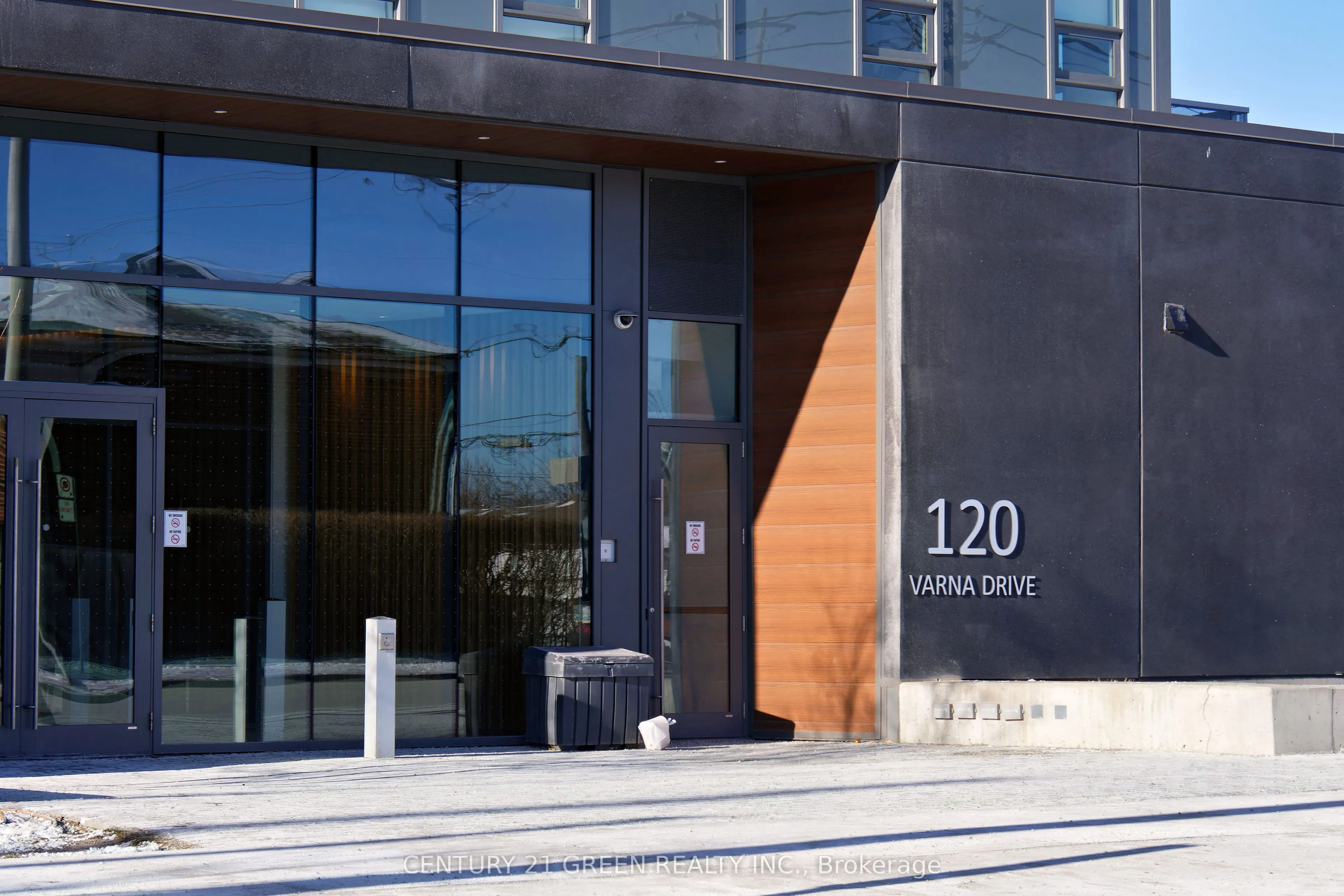120 Varna Drive, #403