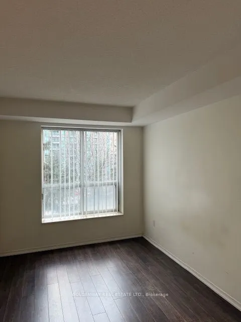 39 Pemberton Avenue #401