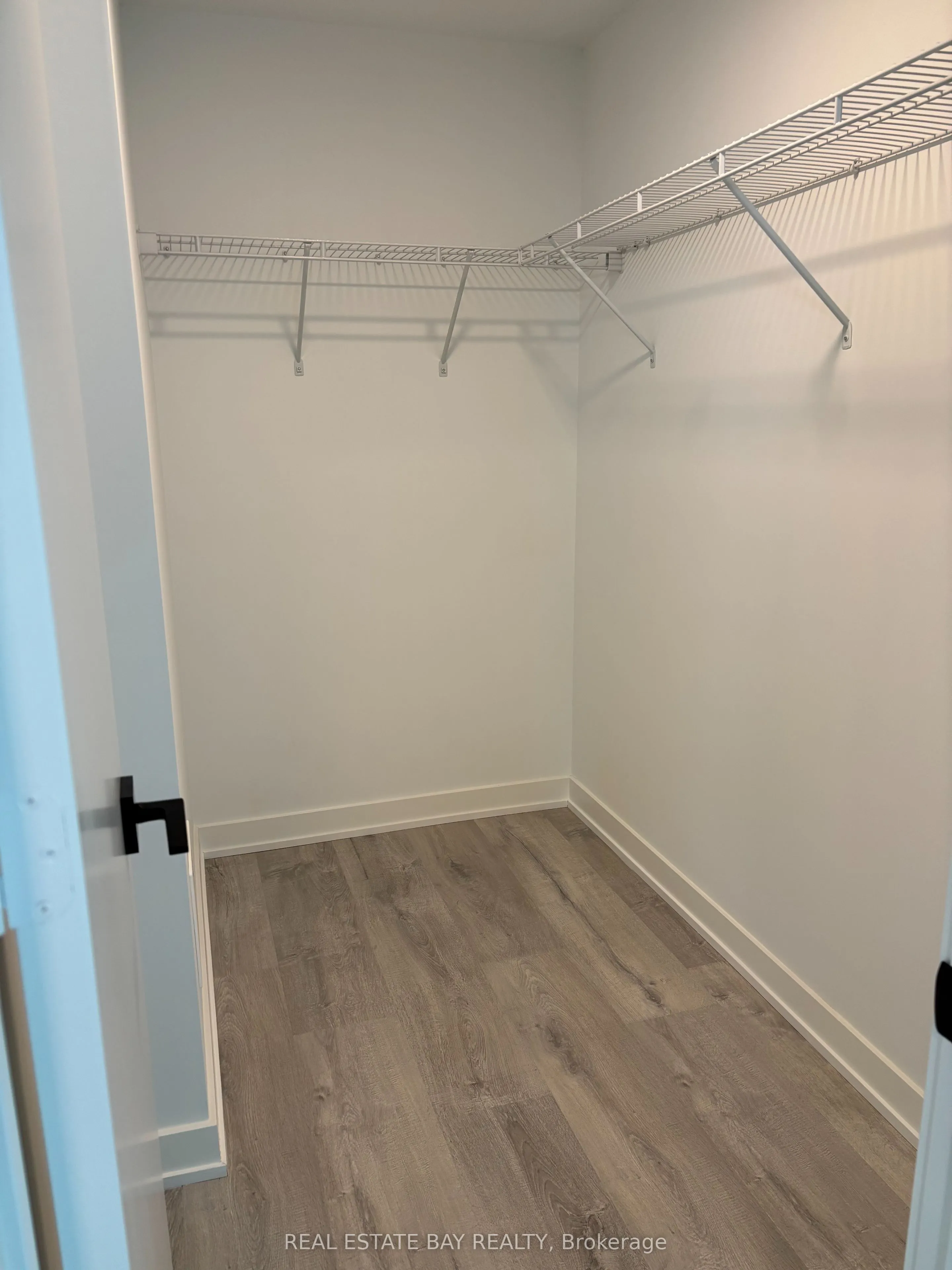 327 King Street W, #4104