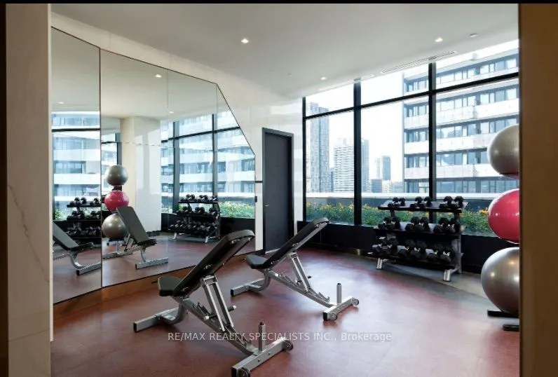 470 Front Street W #1706