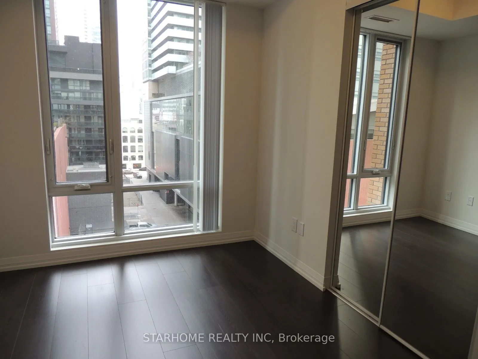 8 Widmer Street, #809