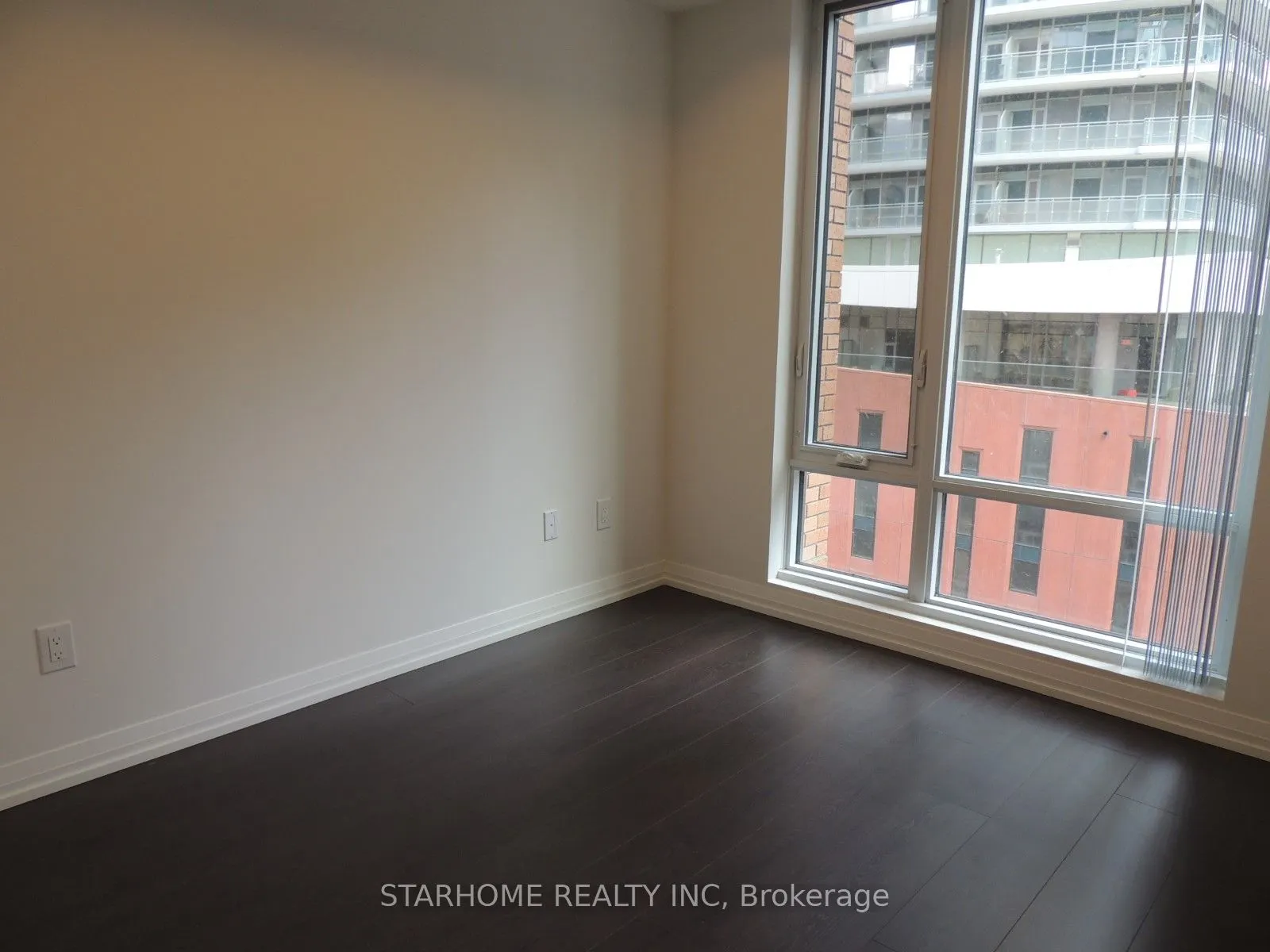 8 Widmer Street, #809