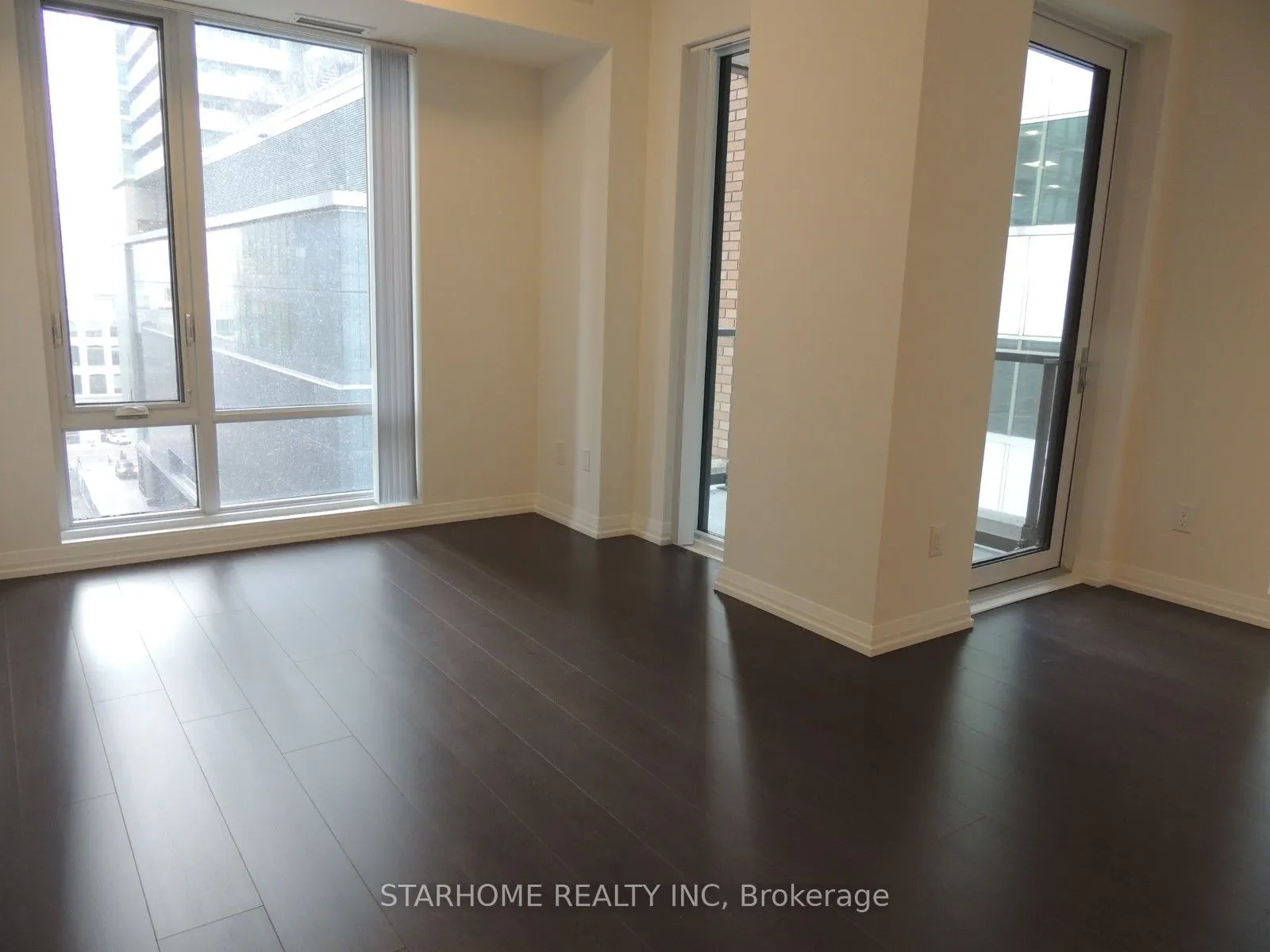 8 Widmer Street, #809