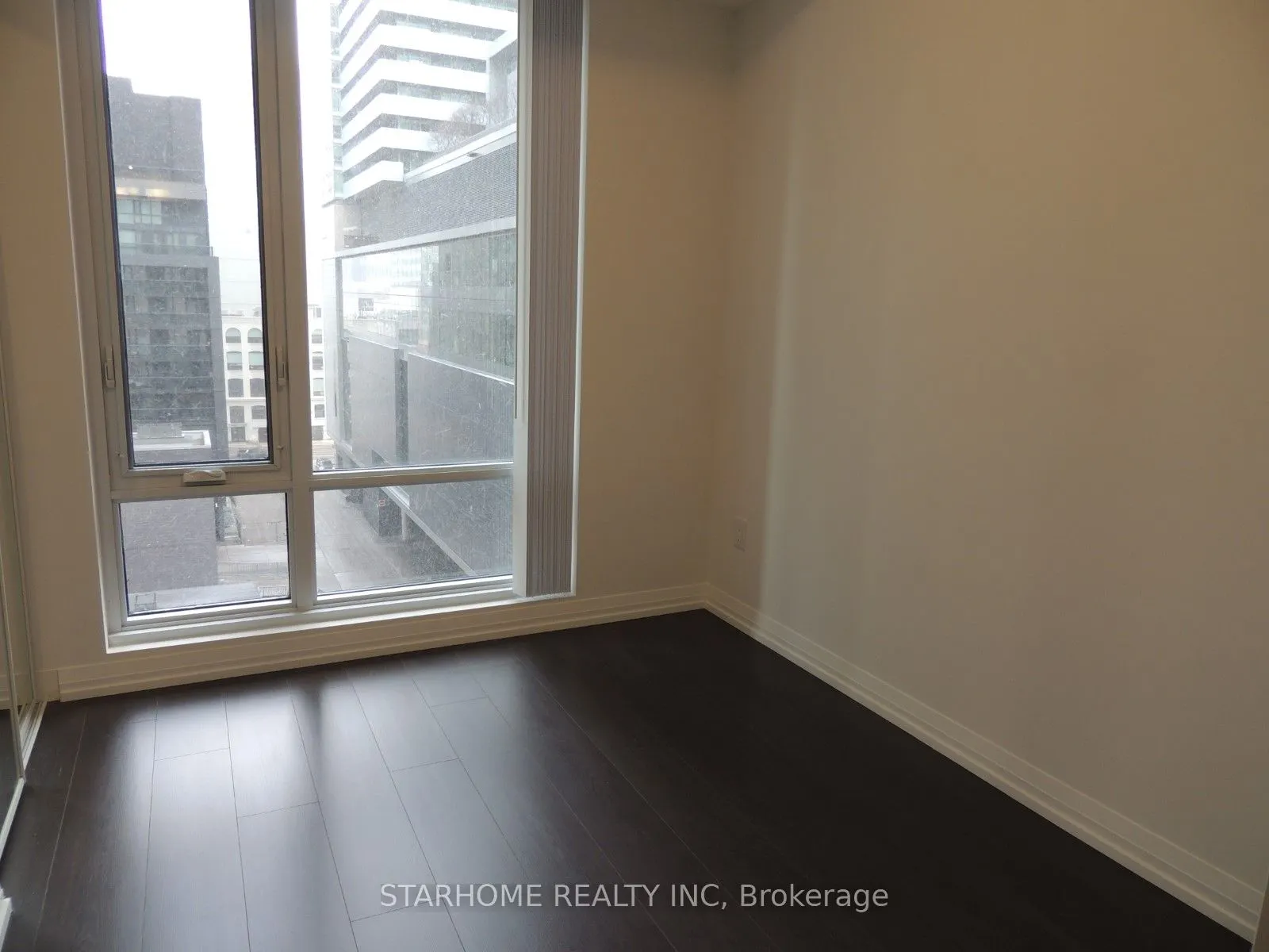 8 Widmer Street, #809