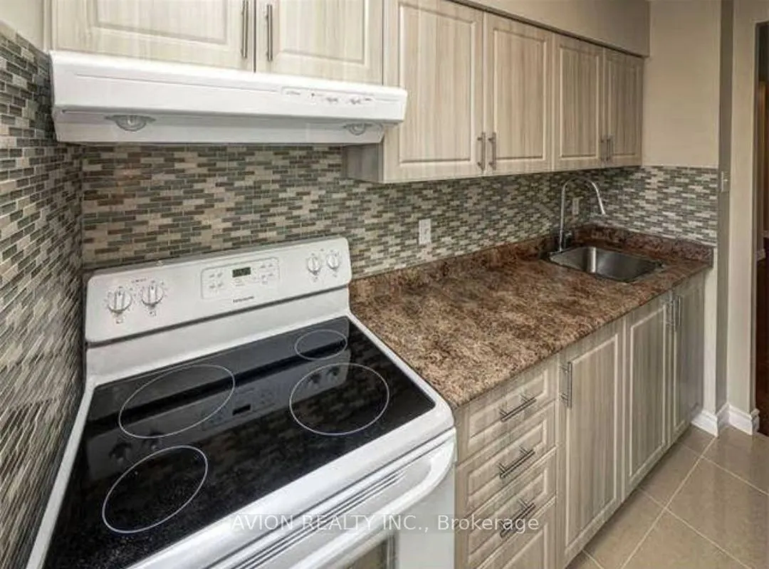 1055 Bay Street, #402