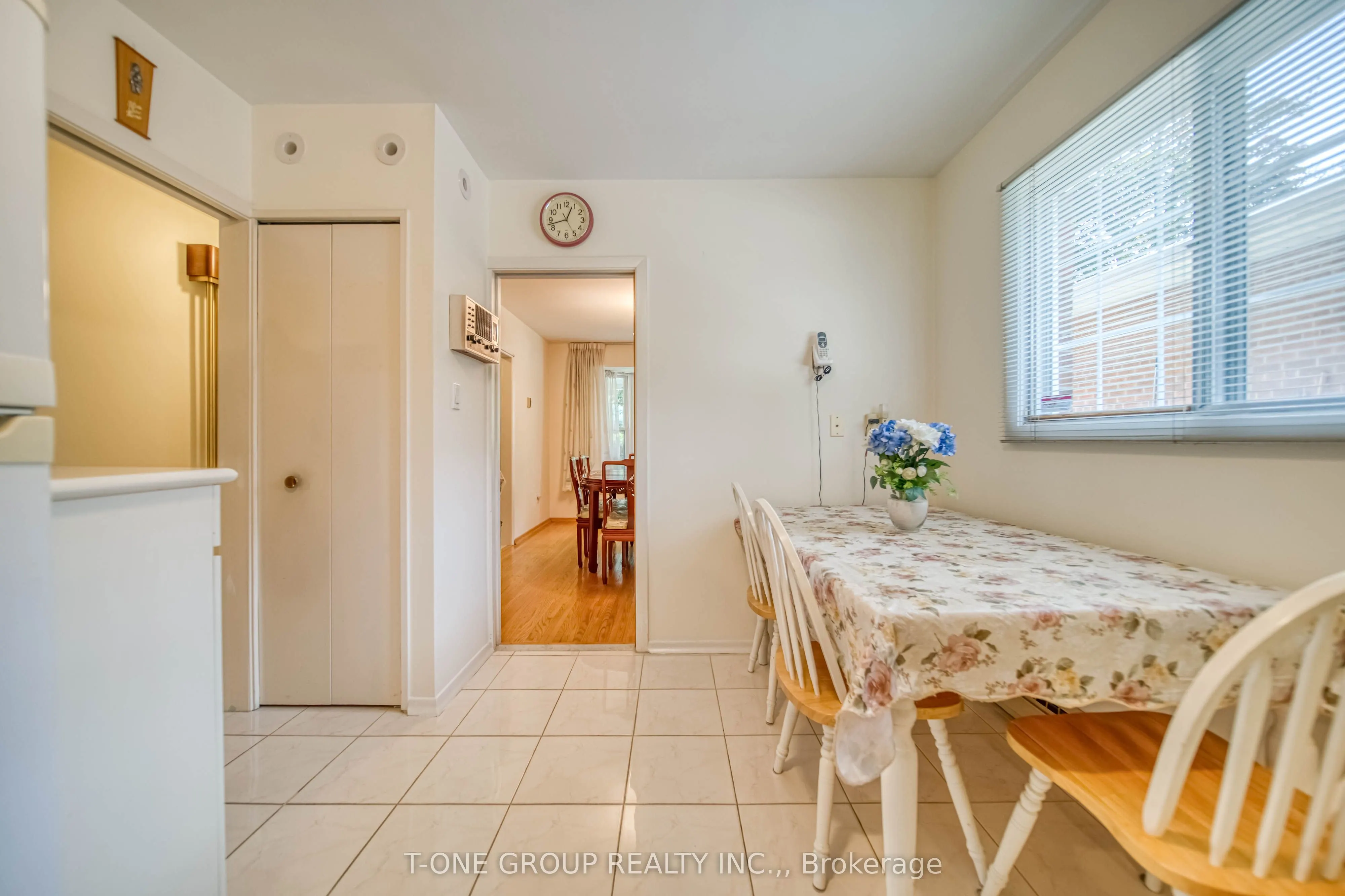 20 Zircon Court