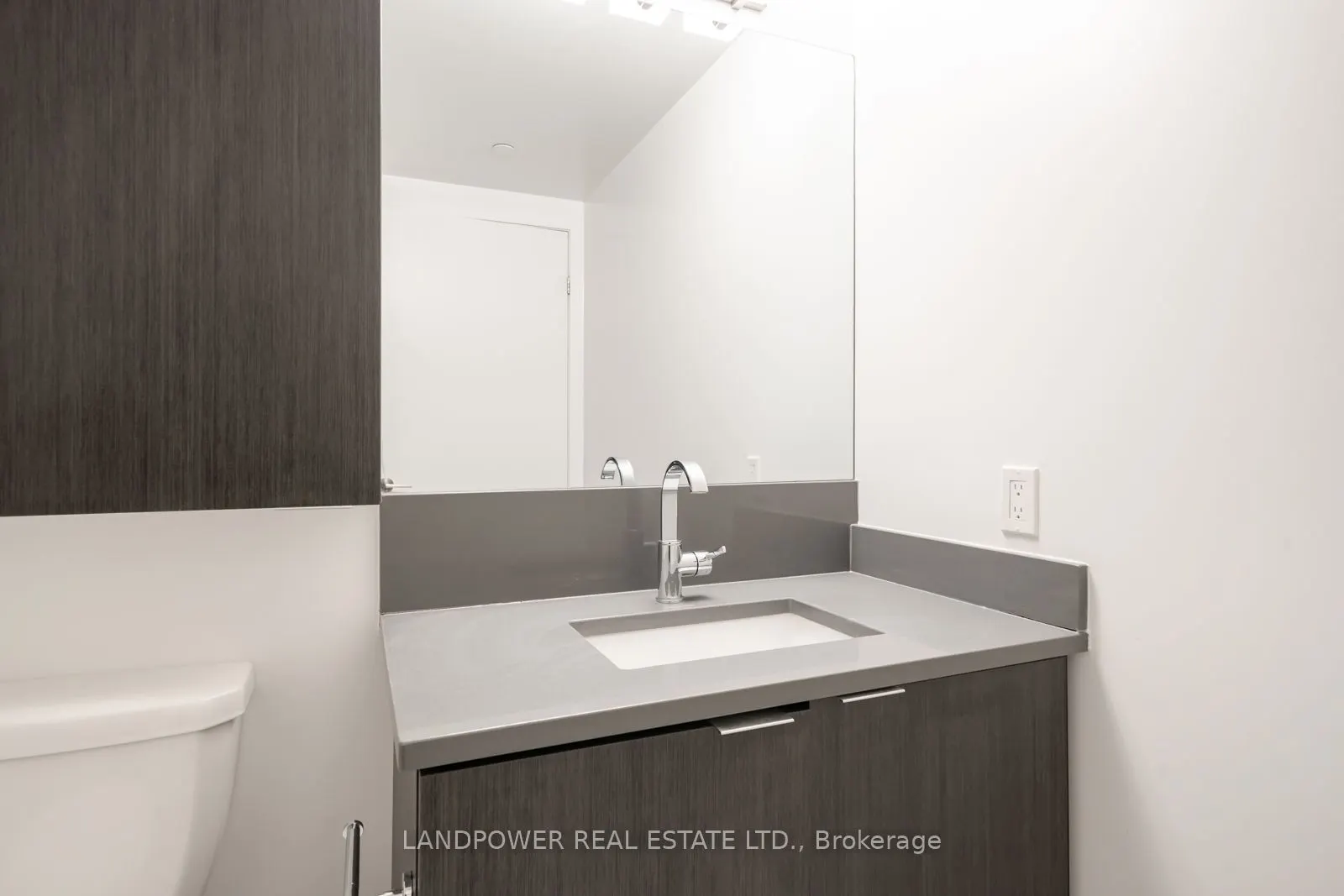 38 Iannuzzi Street, #741