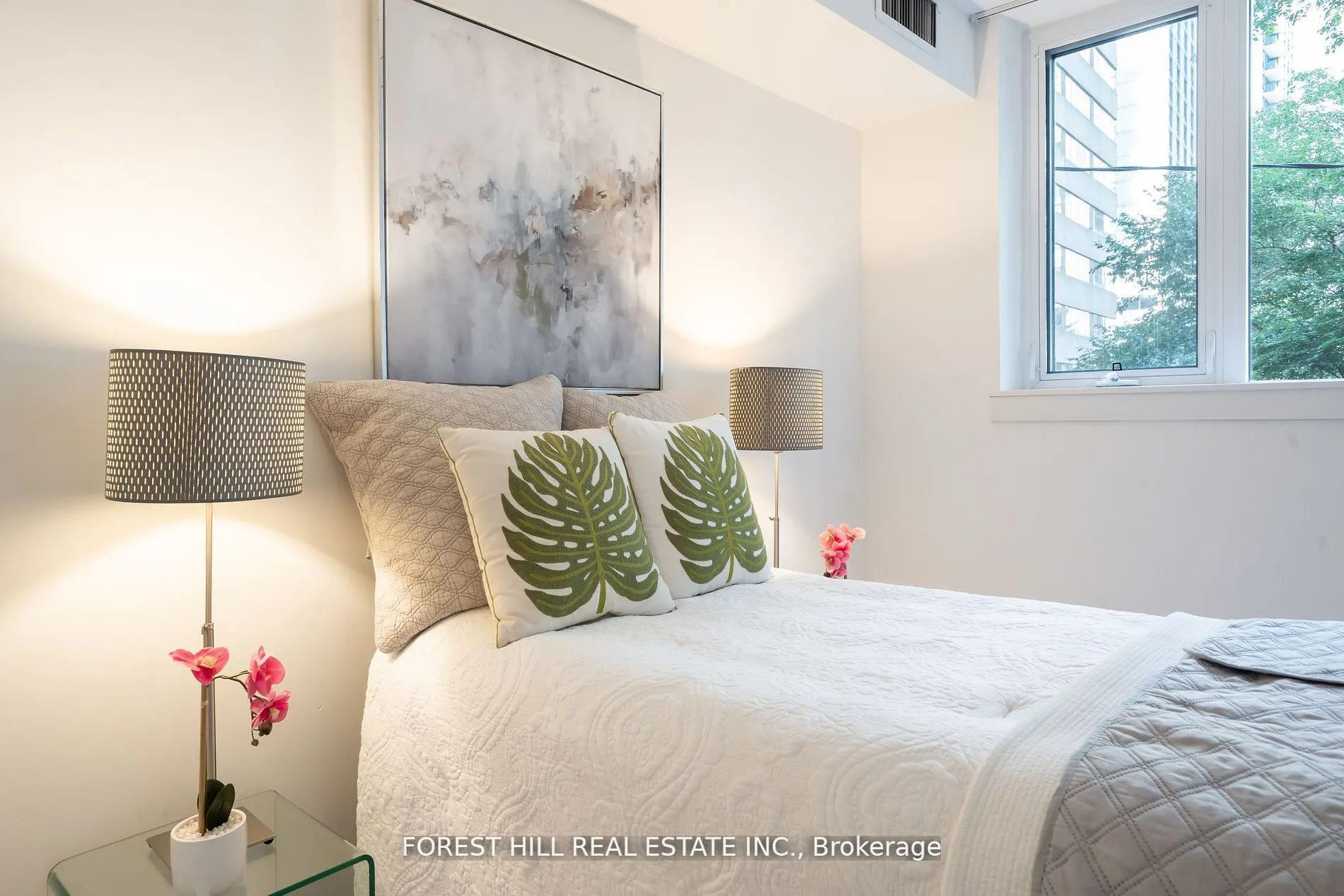 1055 Bay Street, #201
