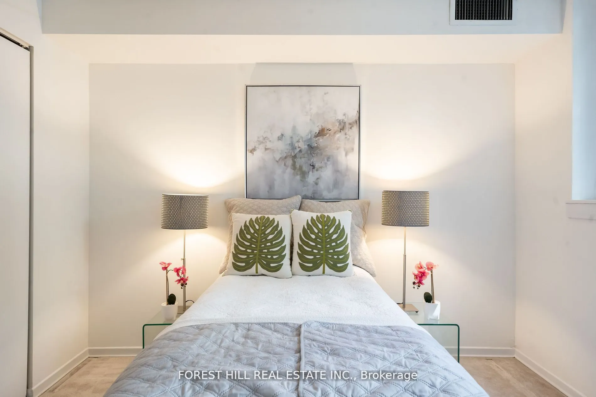 1055 Bay Street, #201