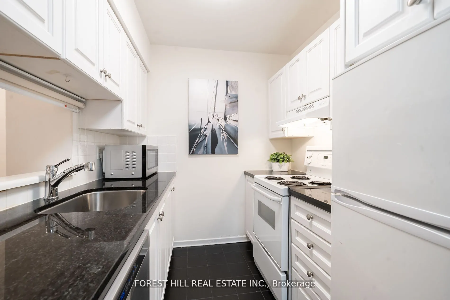 1055 Bay Street, #201