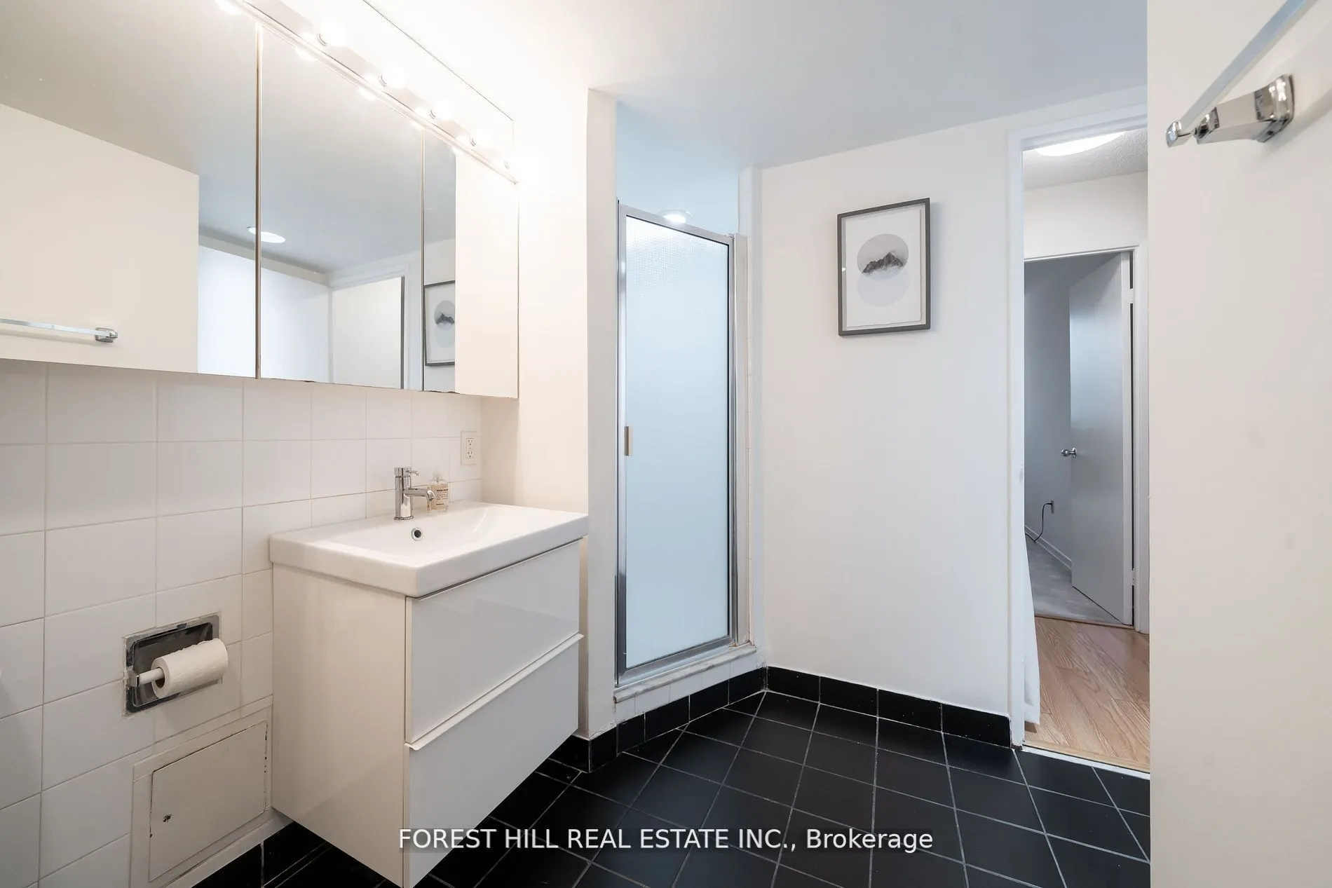 1055 Bay Street, #201