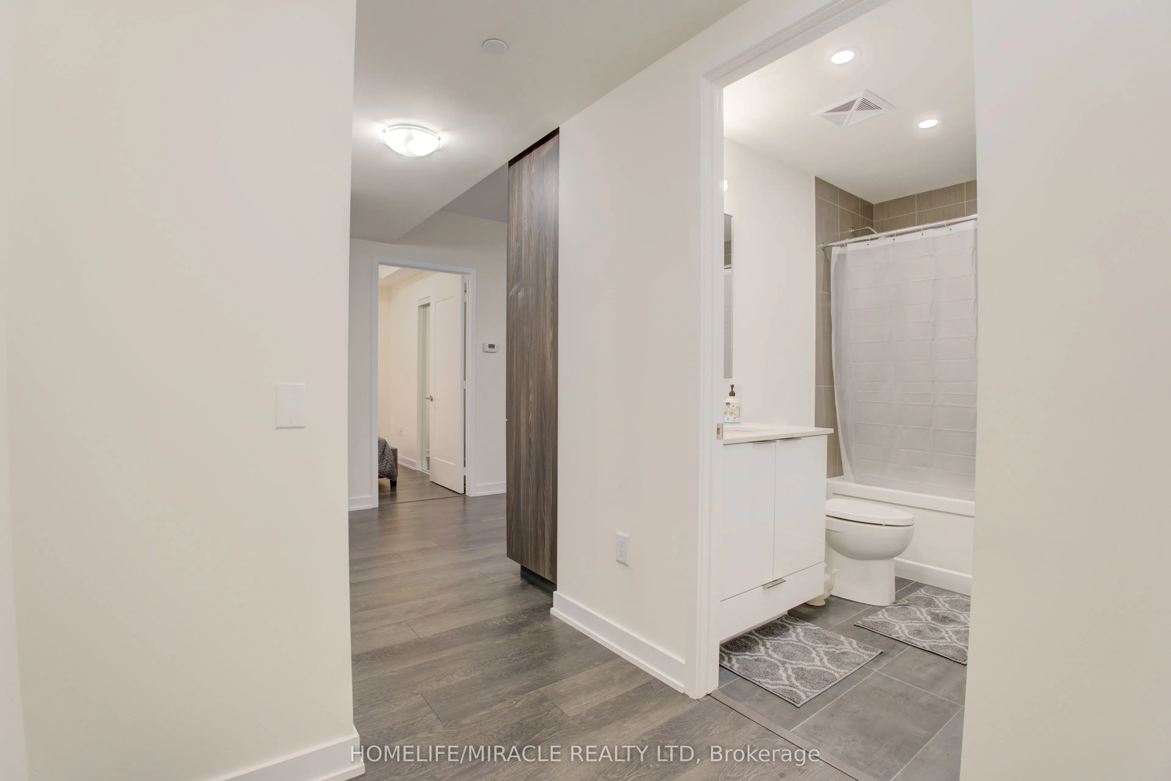 28 Freeland Street, #5307