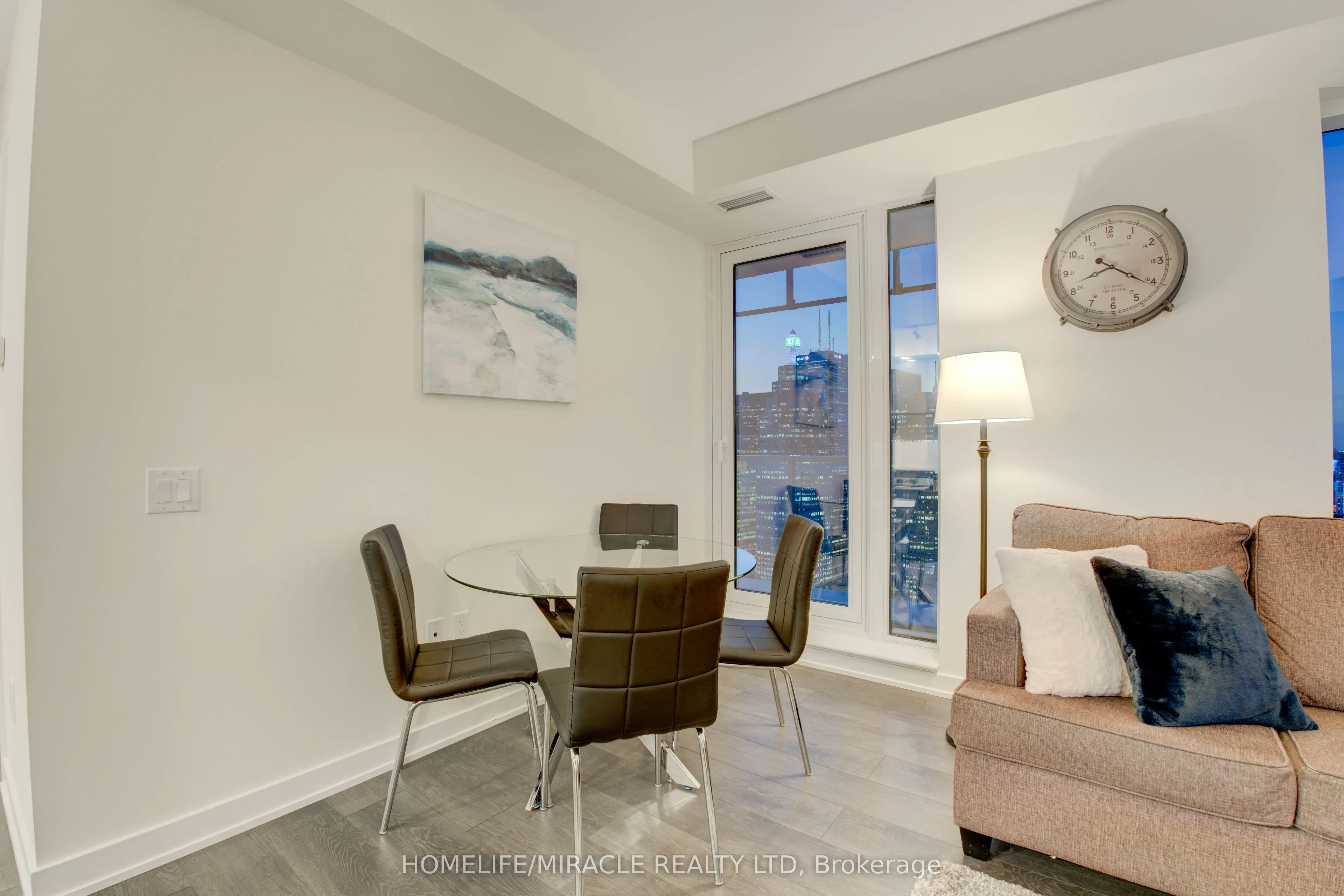 28 Freeland Street, #5307