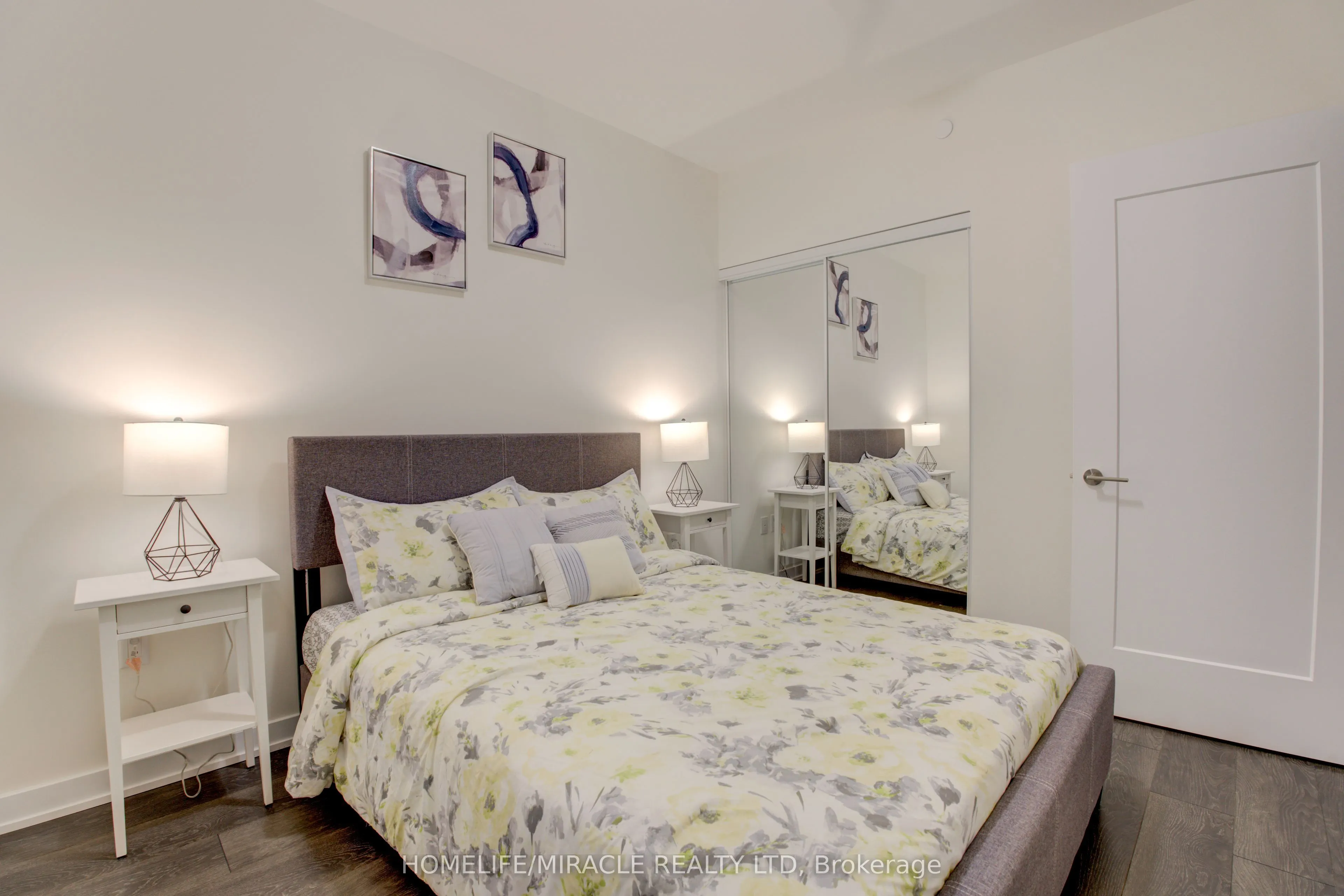 28 Freeland Street, #5307
