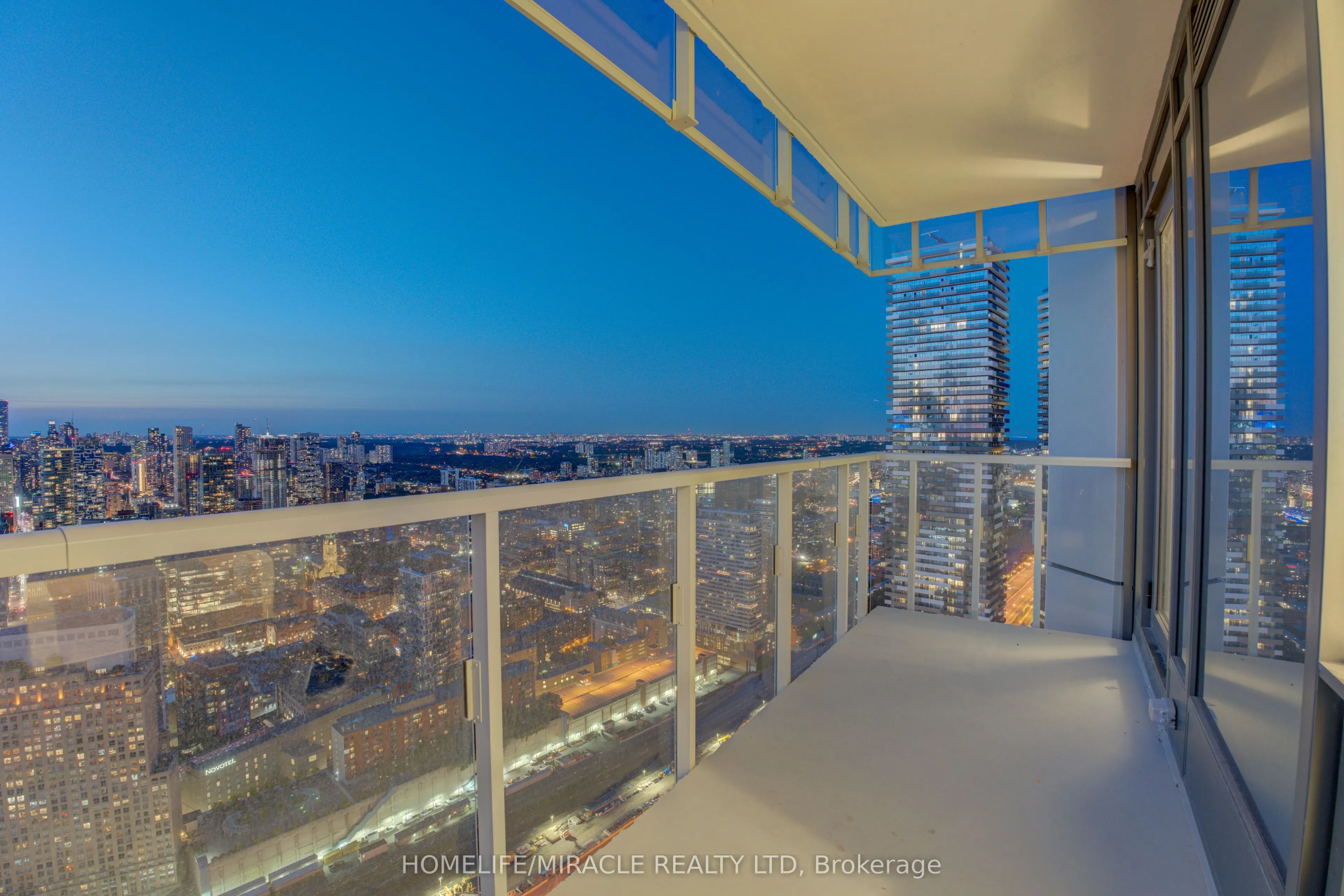 28 Freeland Street, #5307