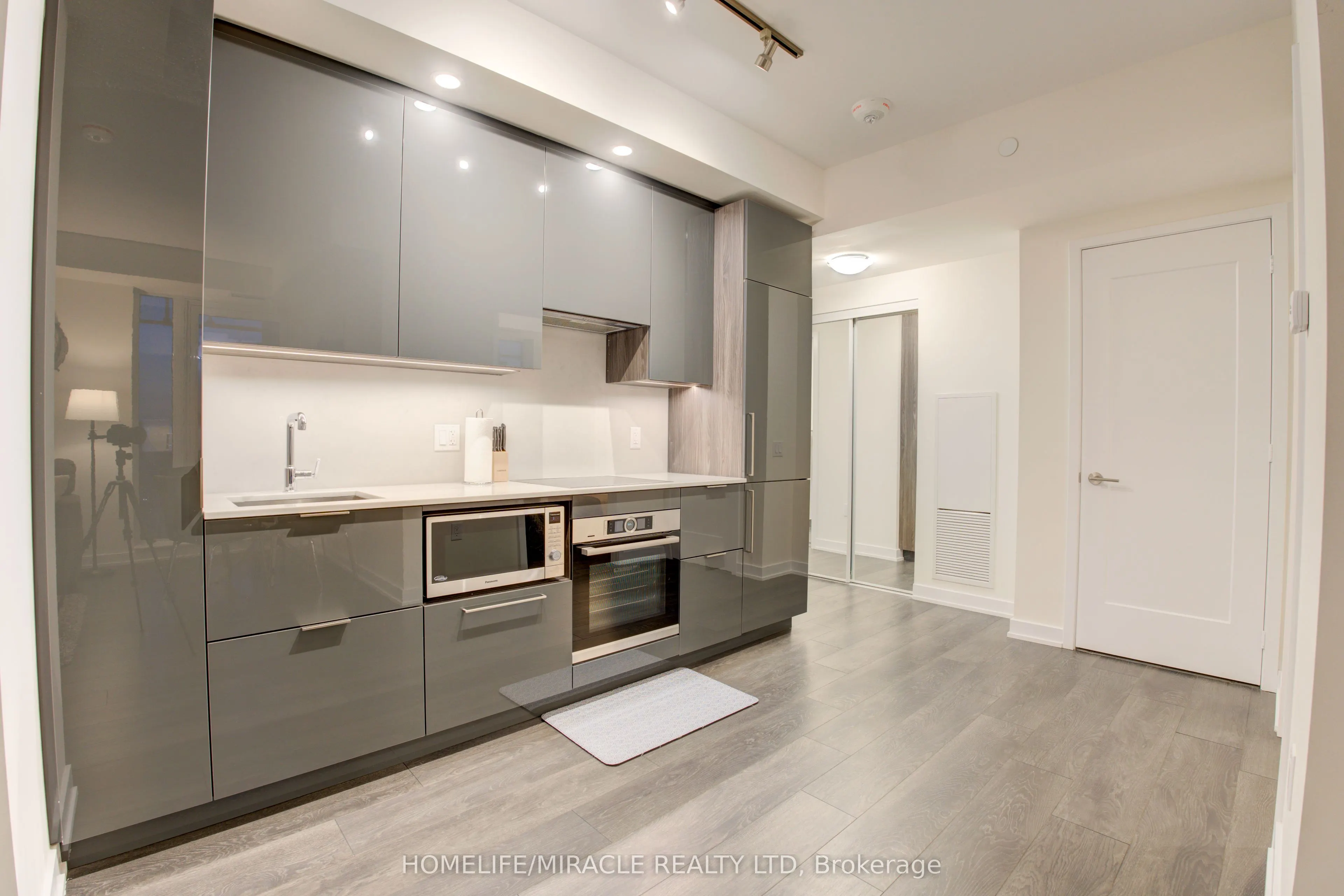 28 Freeland Street, #5307