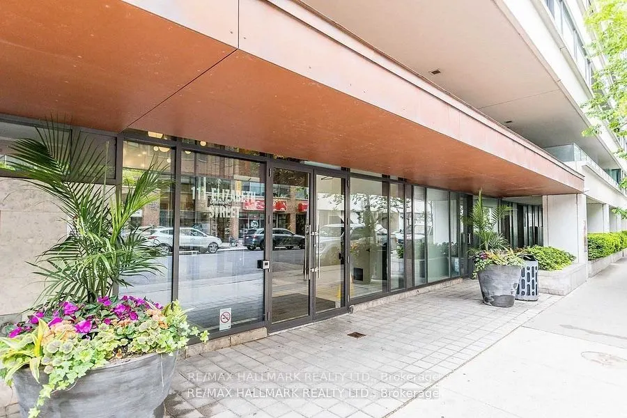 111 Elizabeth Street, #1115