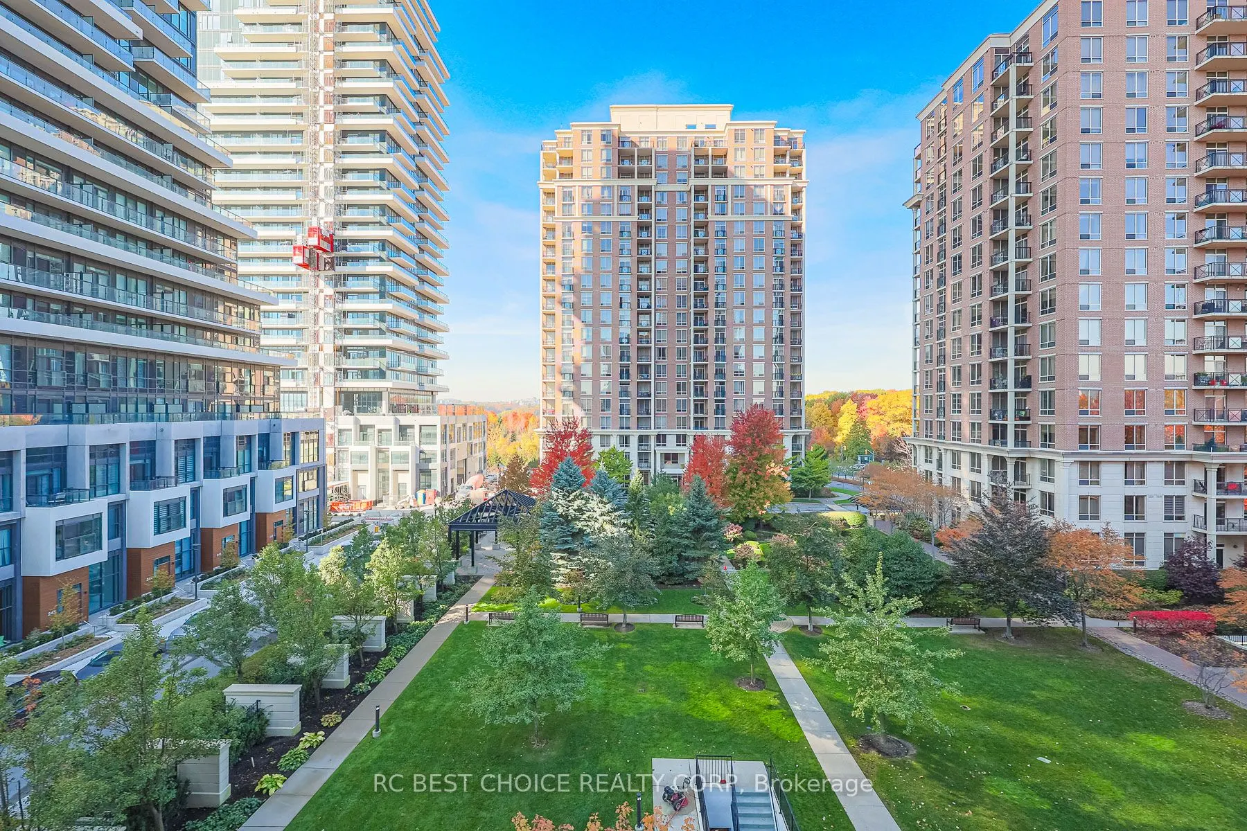 1103 Leslie Street, #504